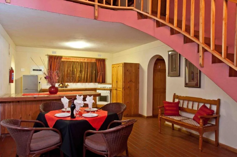 Property building in Woodpecker Inn