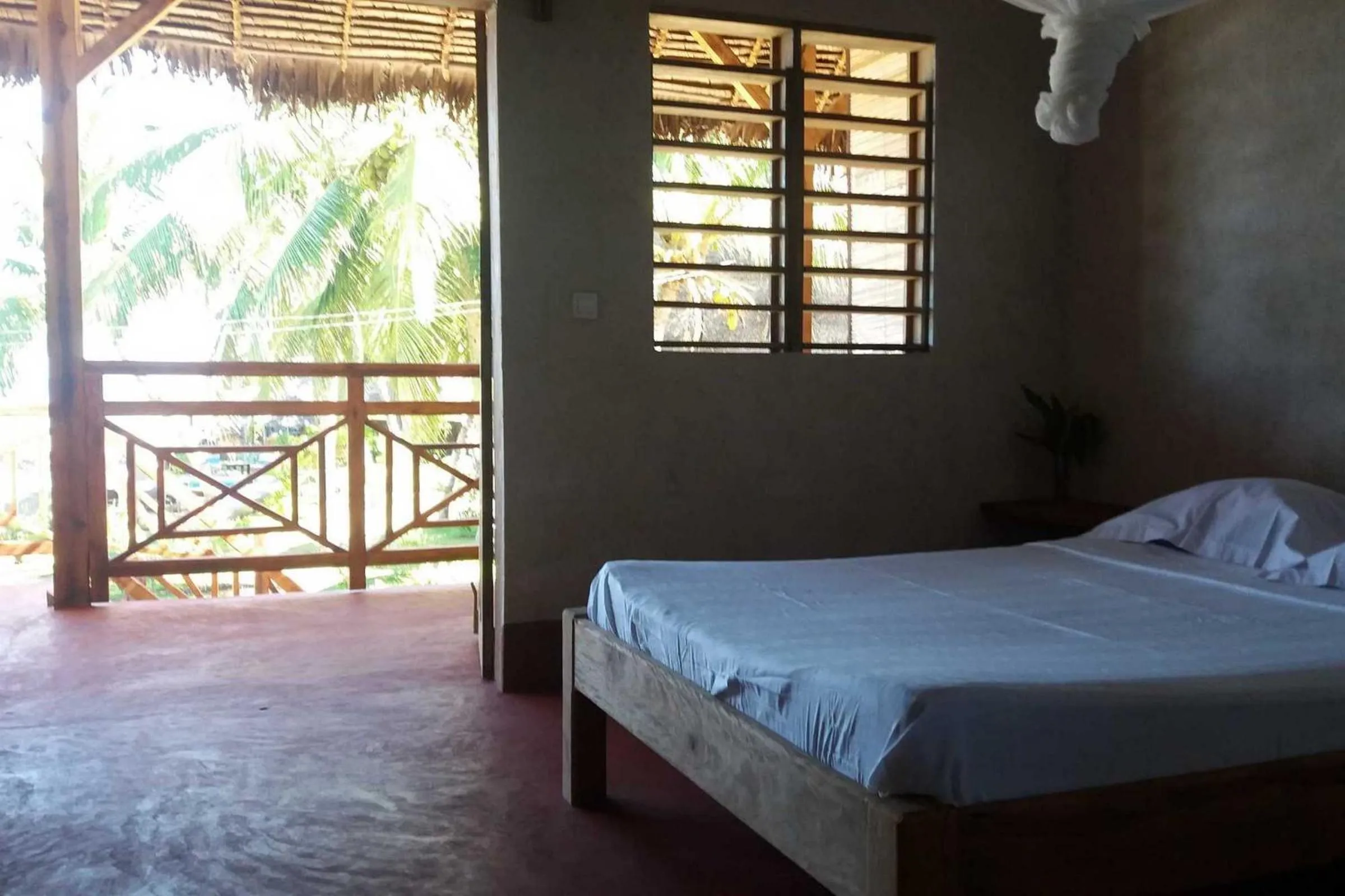 Property building, Bed in Ylang hôtel