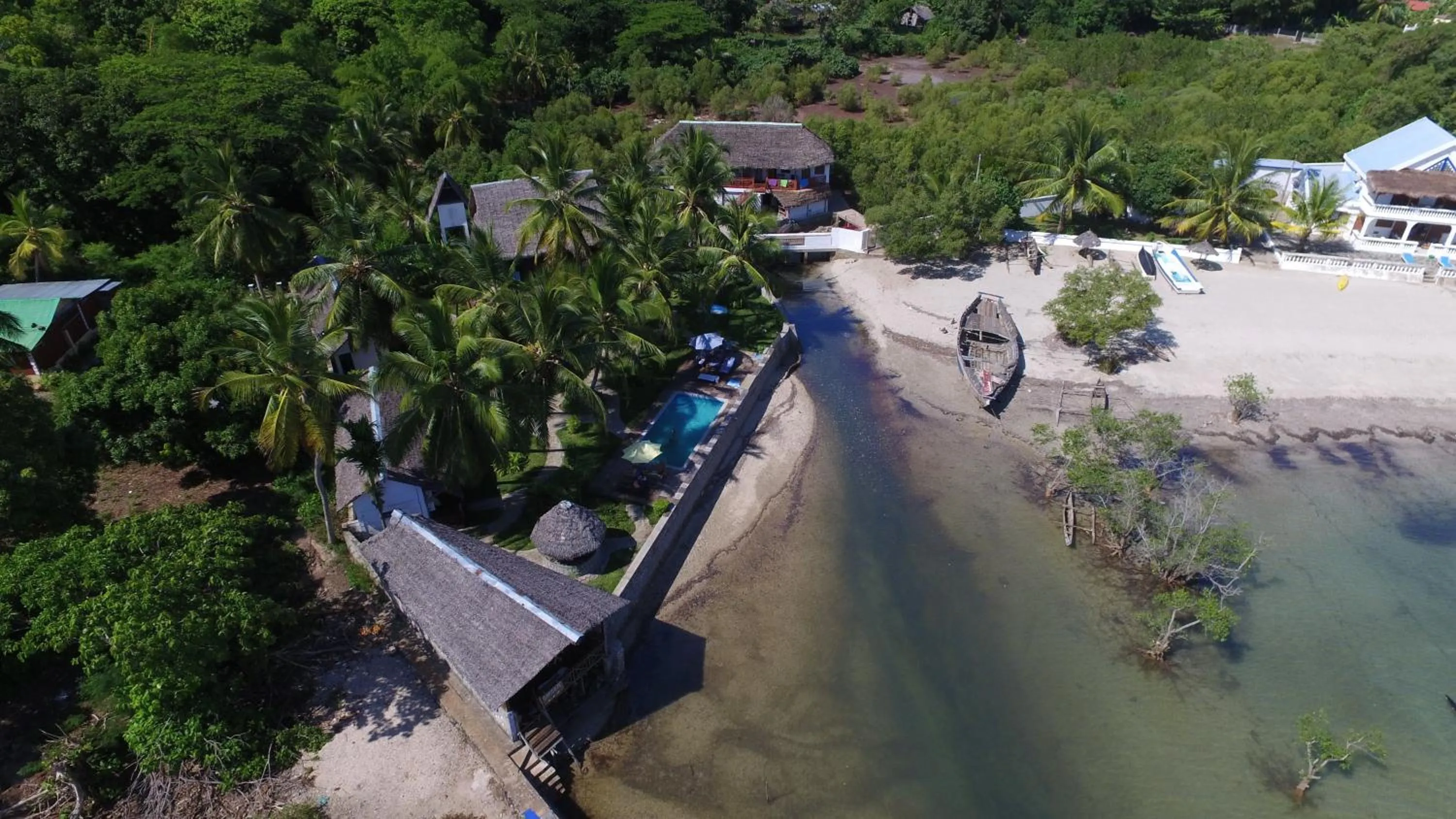 Property building in Ylang hôtel