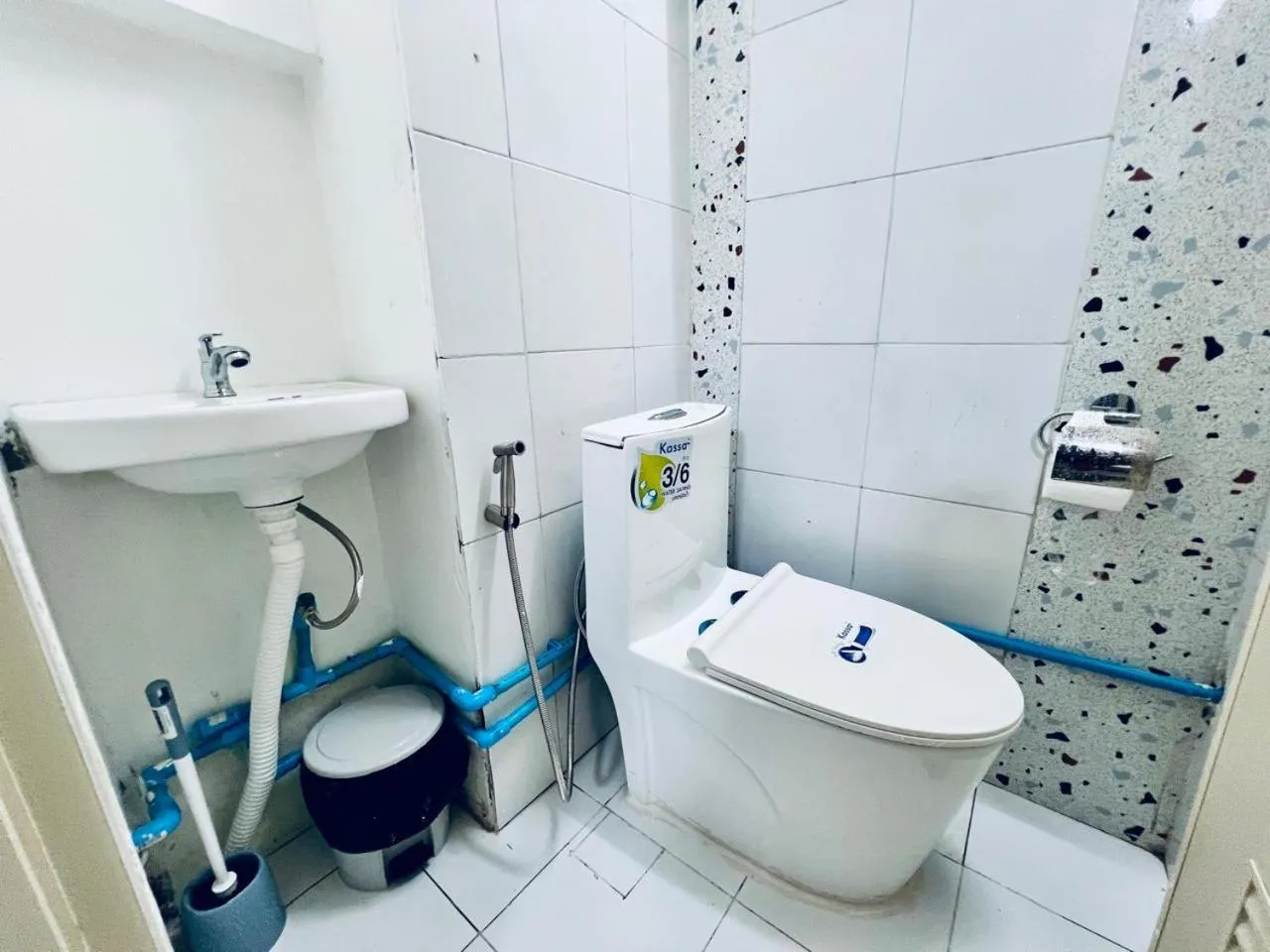 Toilet in BLUE PEARL SHORE