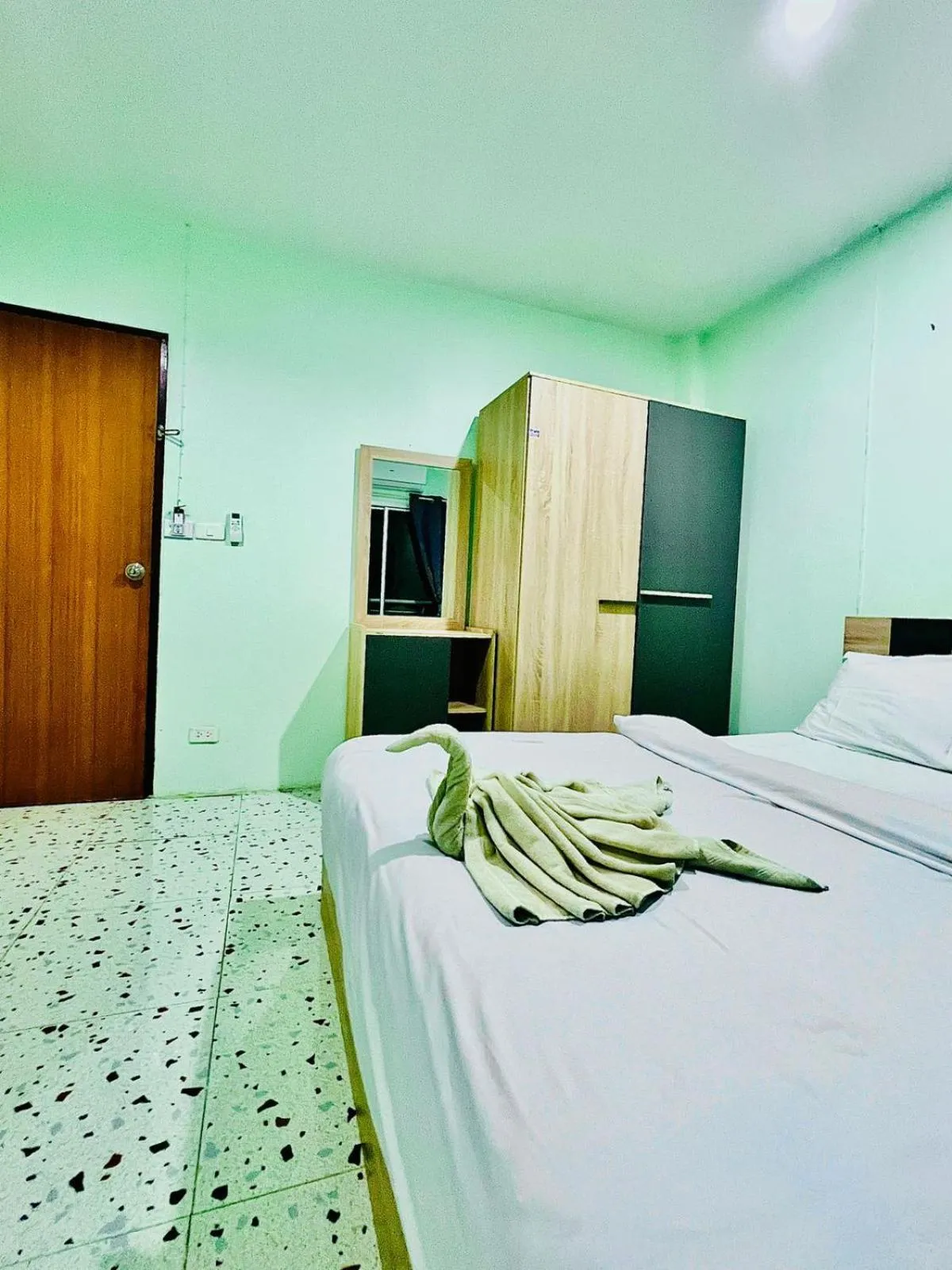 Bed in BLUE PEARL SHORE