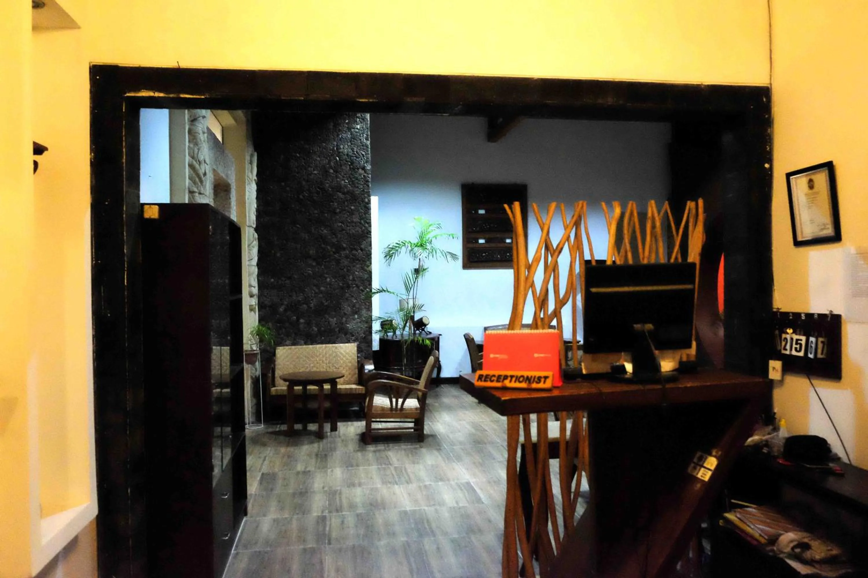 Area and facilities in Puri Minggiran Guest House