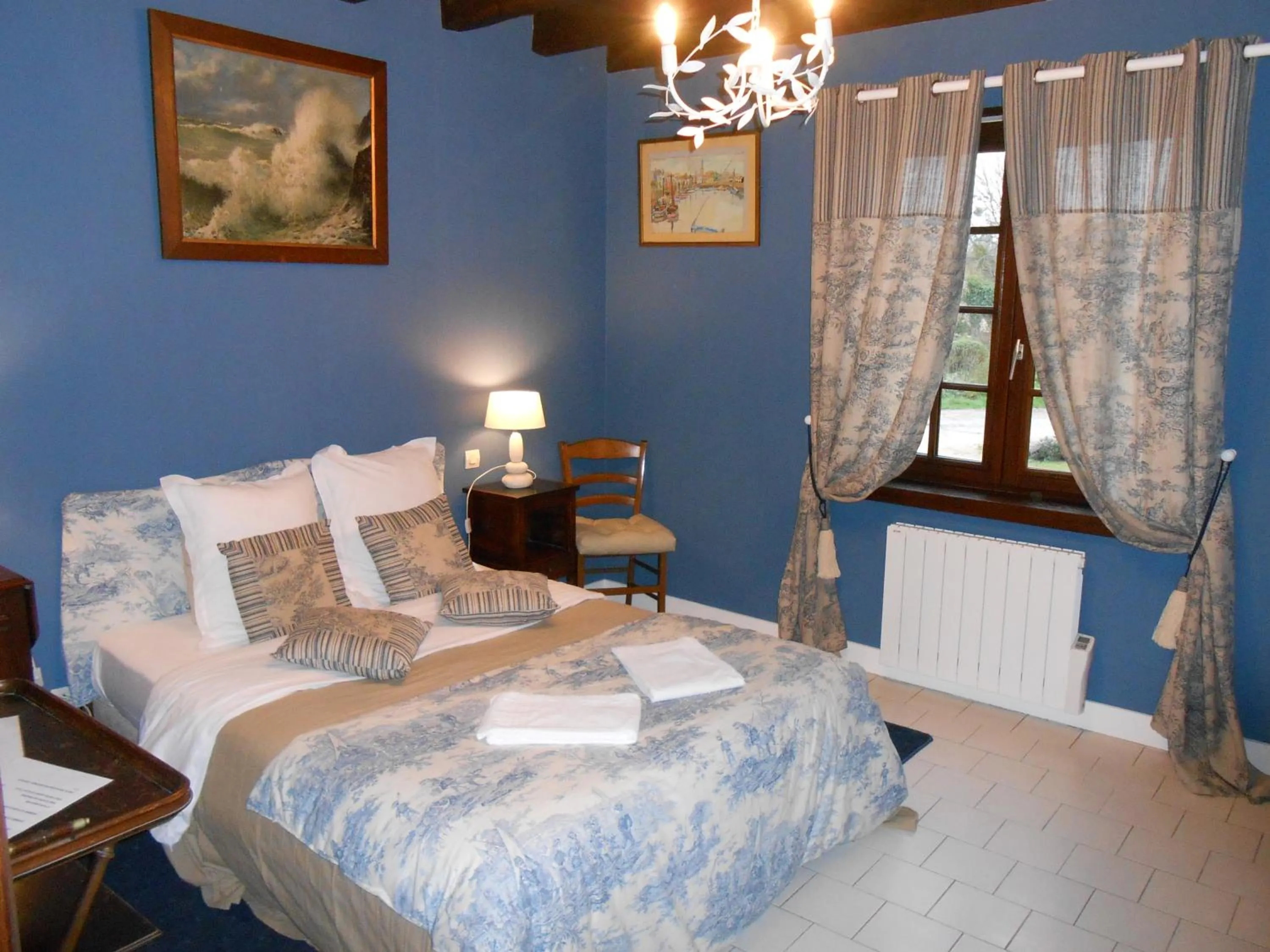 Photo of the whole room, Bed in B&B La Ferme des Bordes
