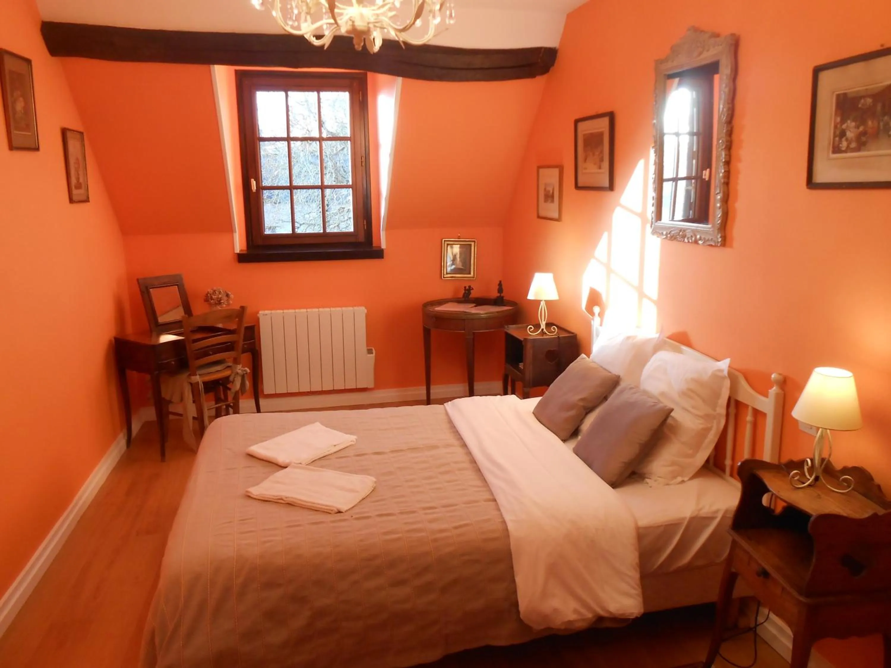 Photo of the whole room, Bed in B&B La Ferme des Bordes