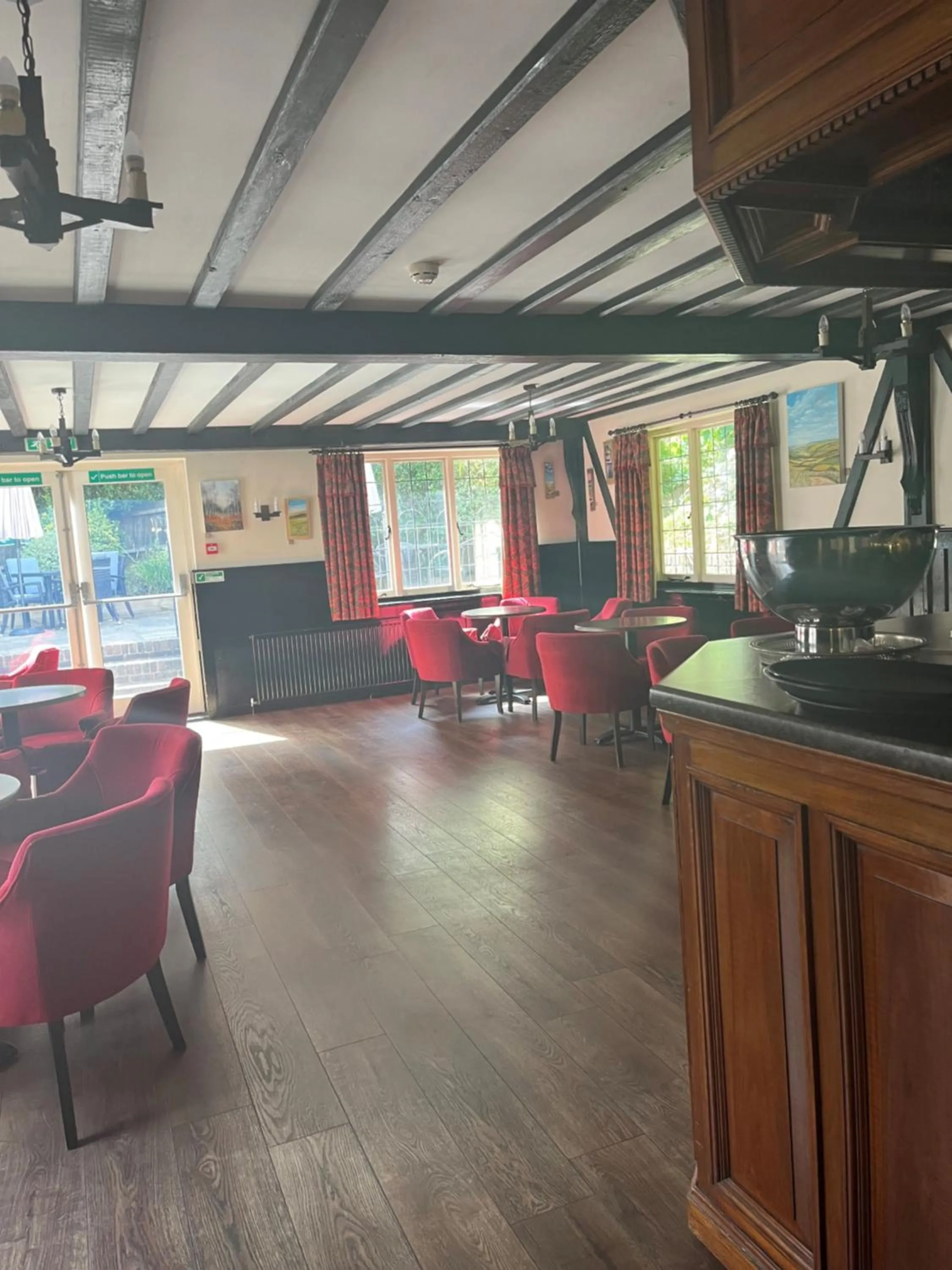 Lounge or bar in The Brickwall Hotel