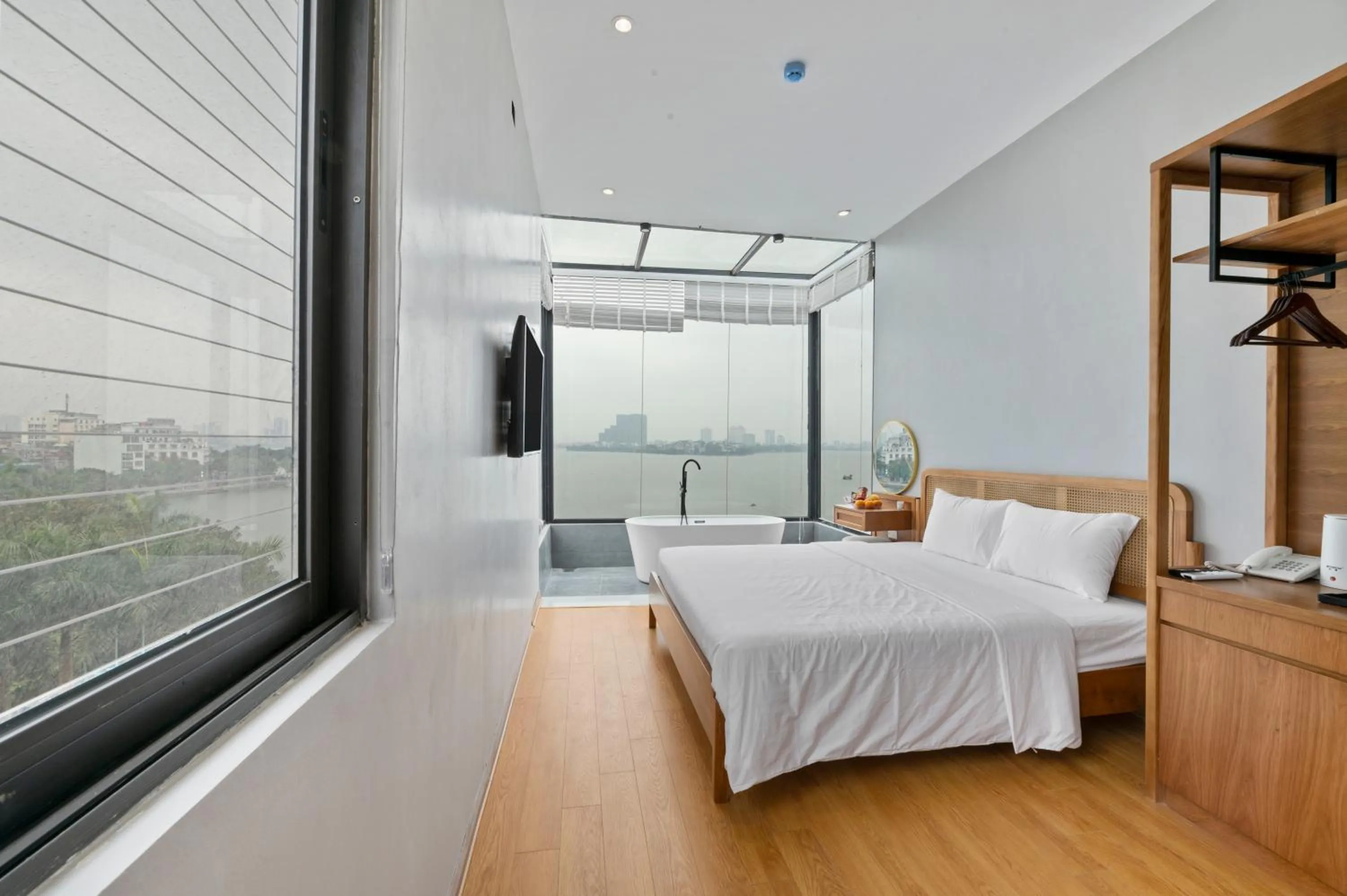 Bed in Lakeview Residence Hotel