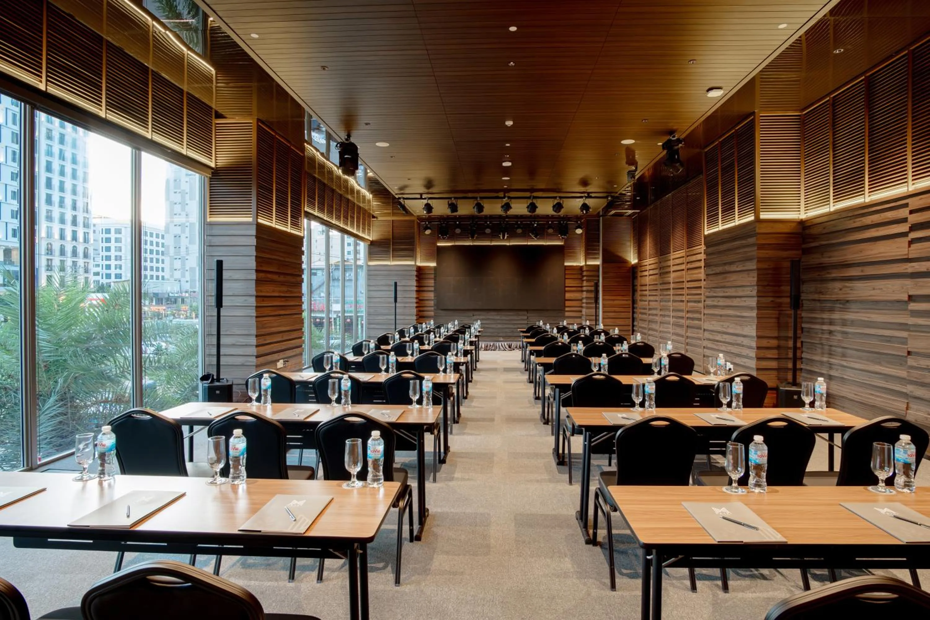 Meeting/conference room in M Hotel Danang