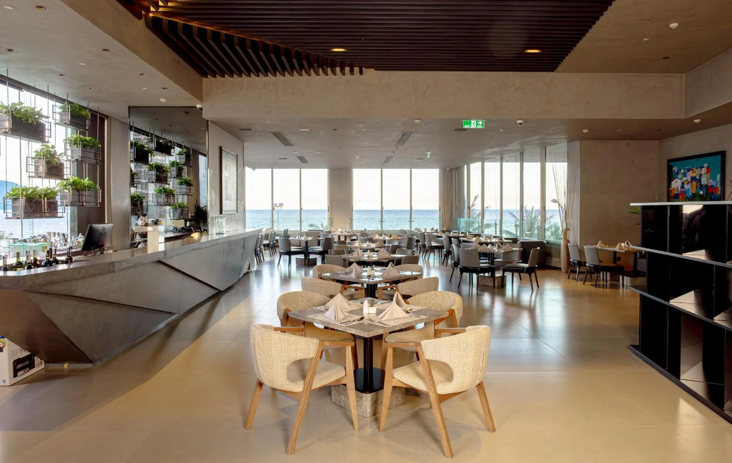 Restaurant/places to eat in M Hotel Danang