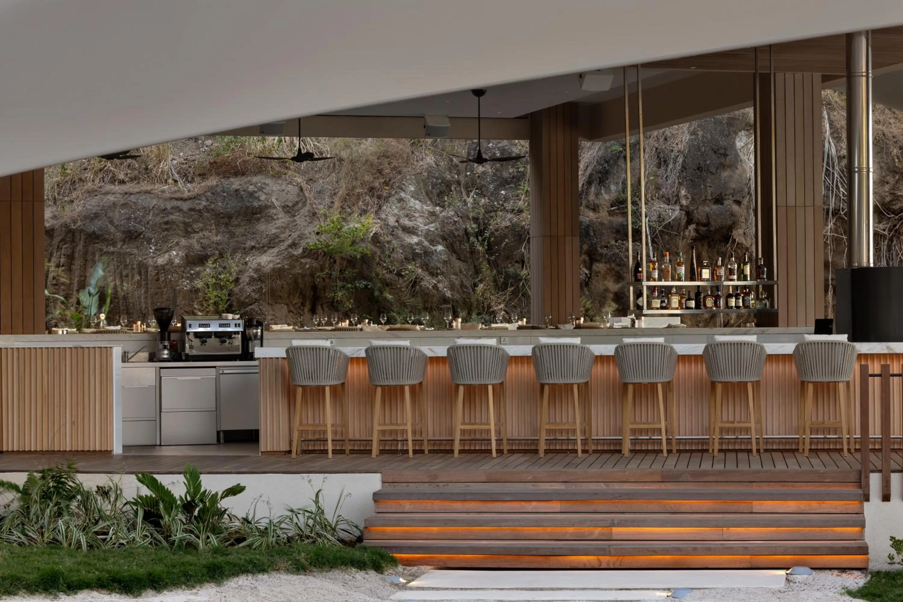 Restaurant/places to eat in Silversands Beach House Grenada