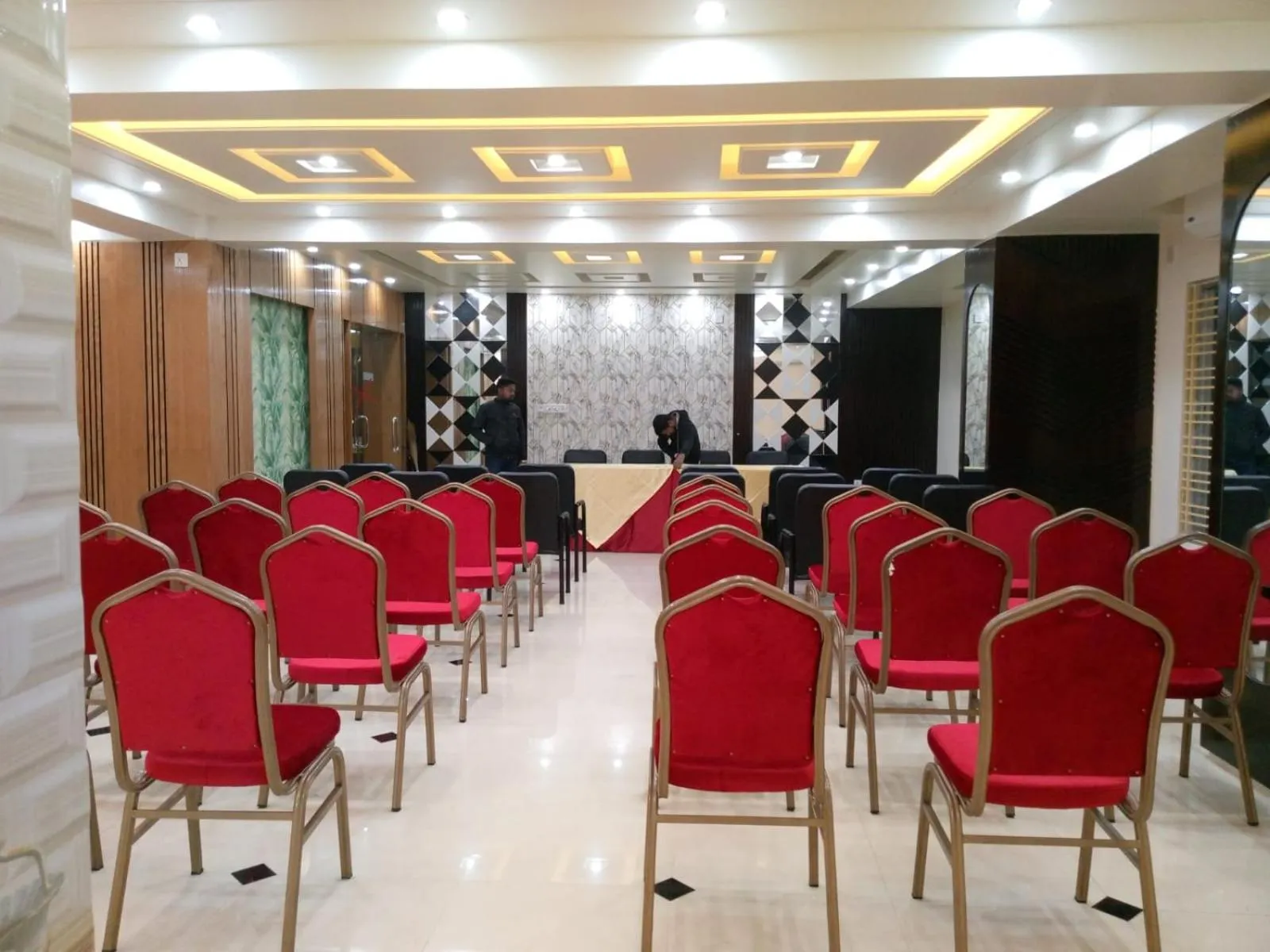 Restaurant/places to eat in Adarsha Palace Hotel