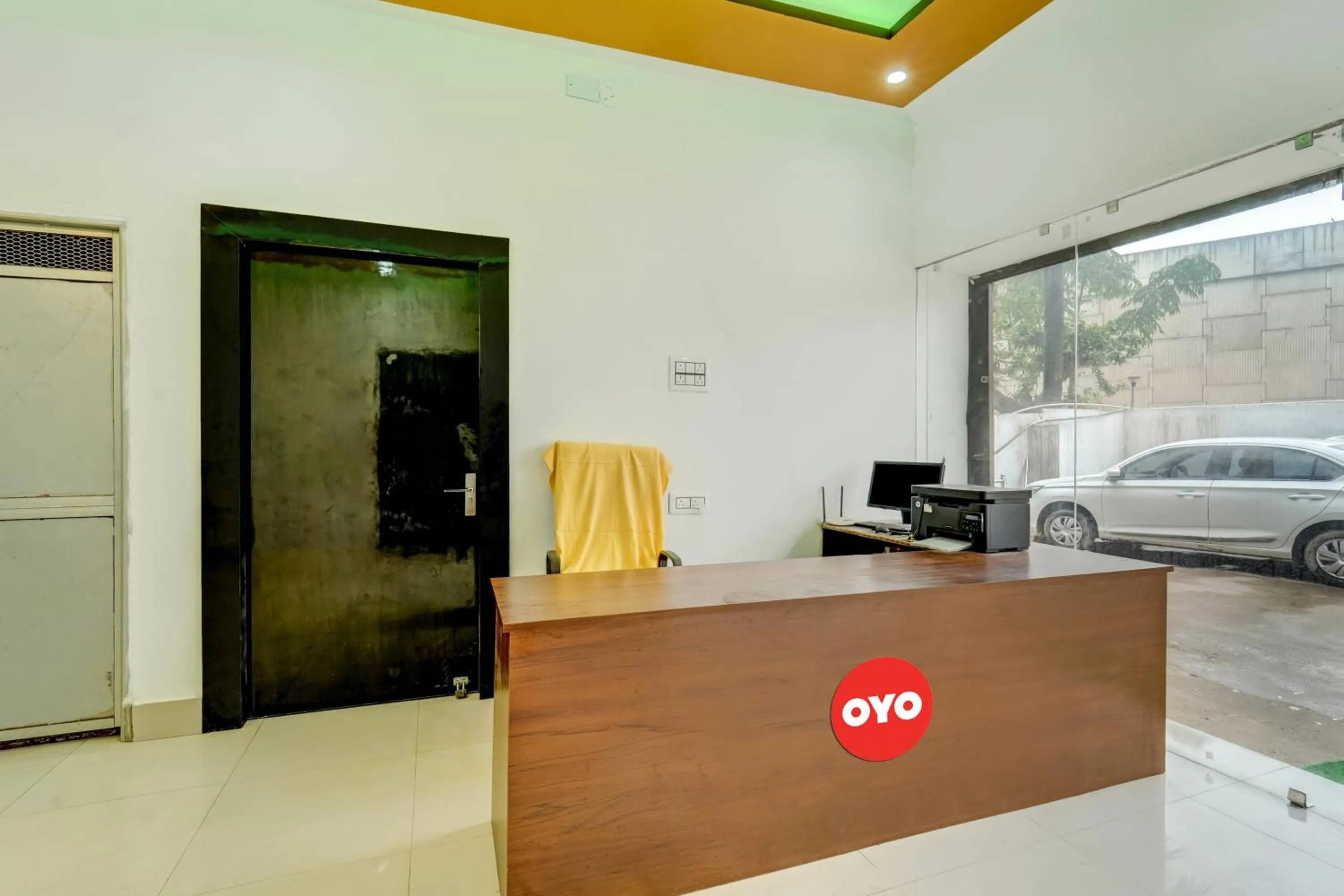 Lobby or reception in Super Hotel O Dev Laxmi Palace Hotel & Banquet