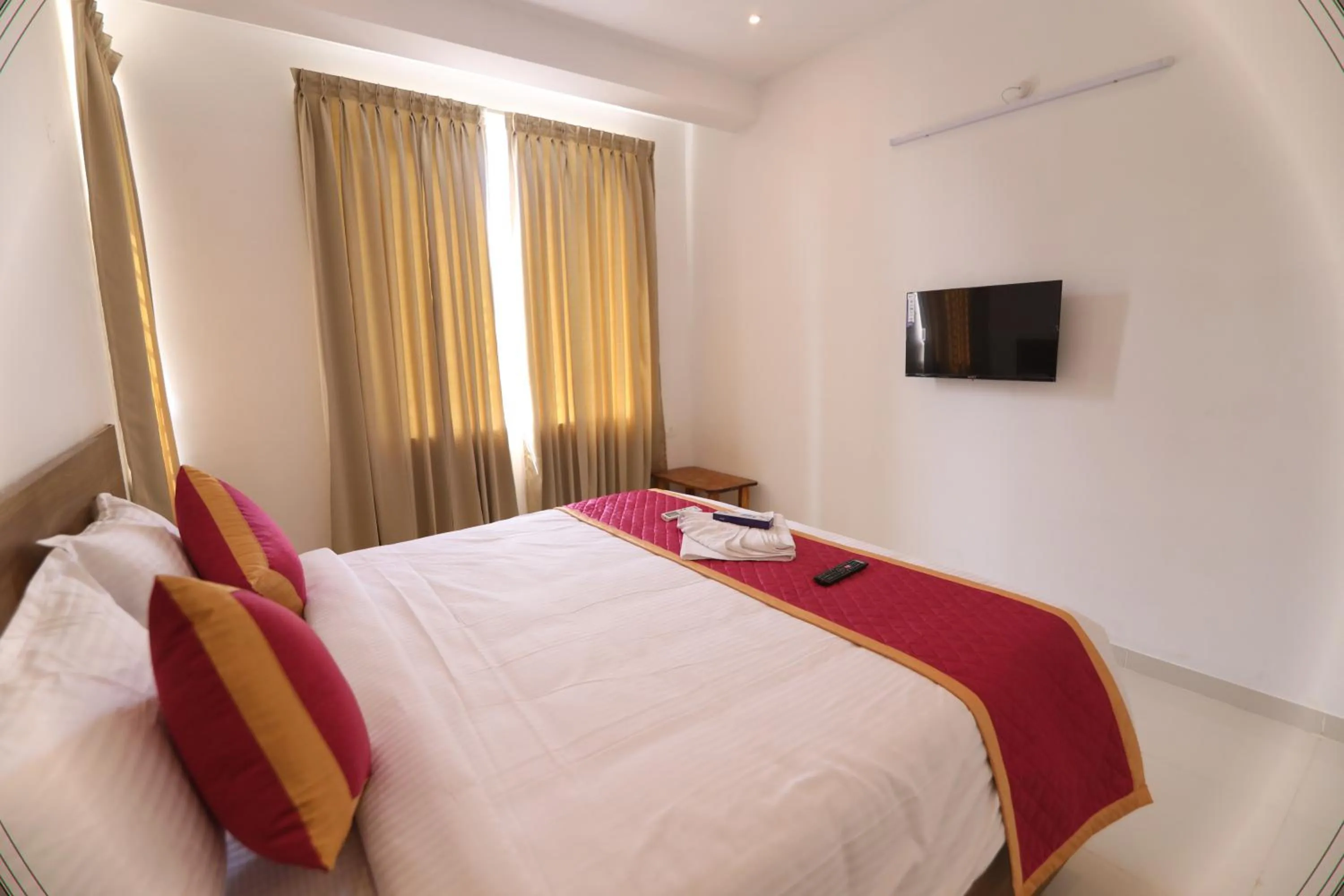 TV and multimedia, Bed in J Park Auroville Beach