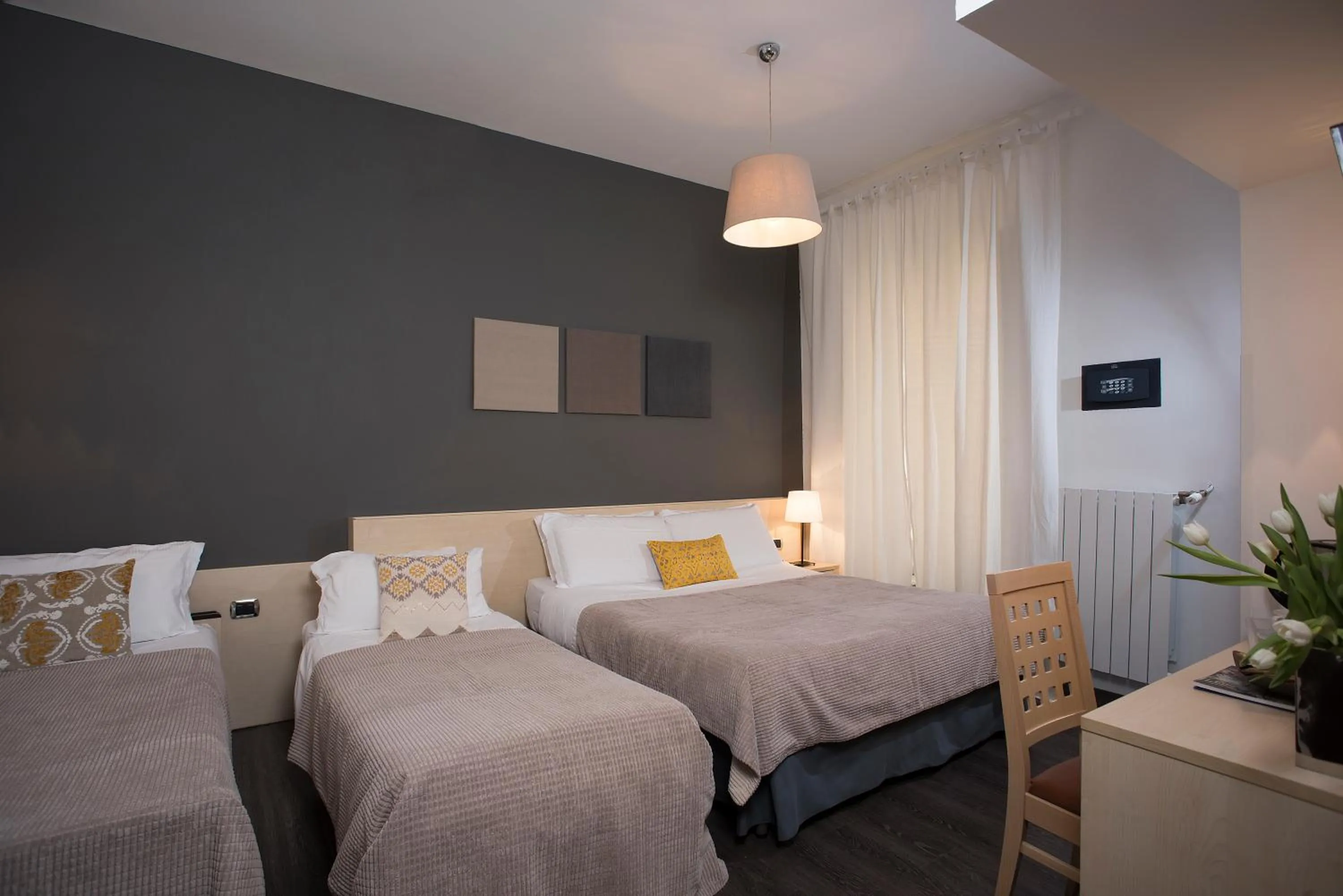 Bed in 111 ColaDiRienzo Rooms - by AD Roma