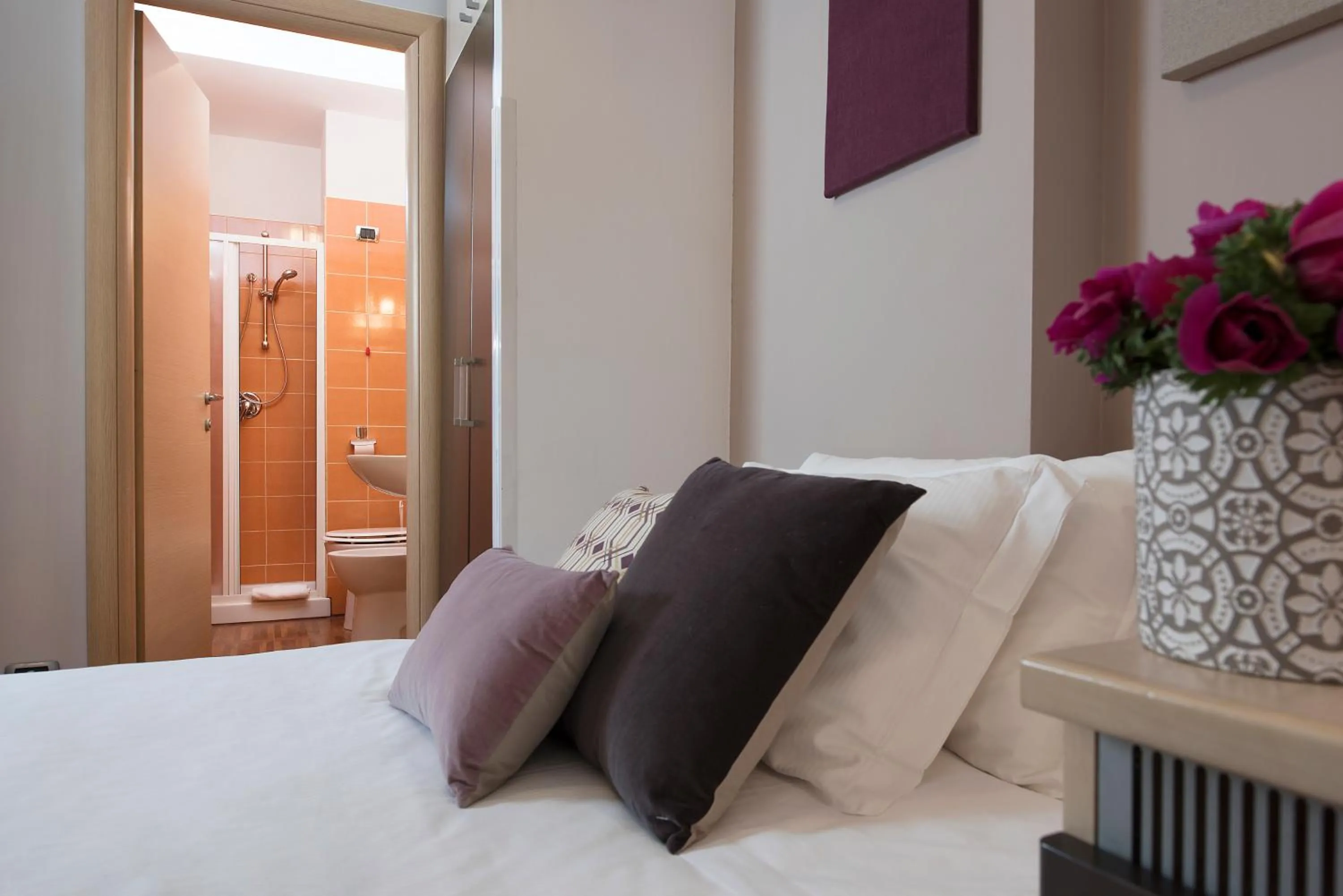 Bed in 111 ColaDiRienzo Rooms - by AD Roma