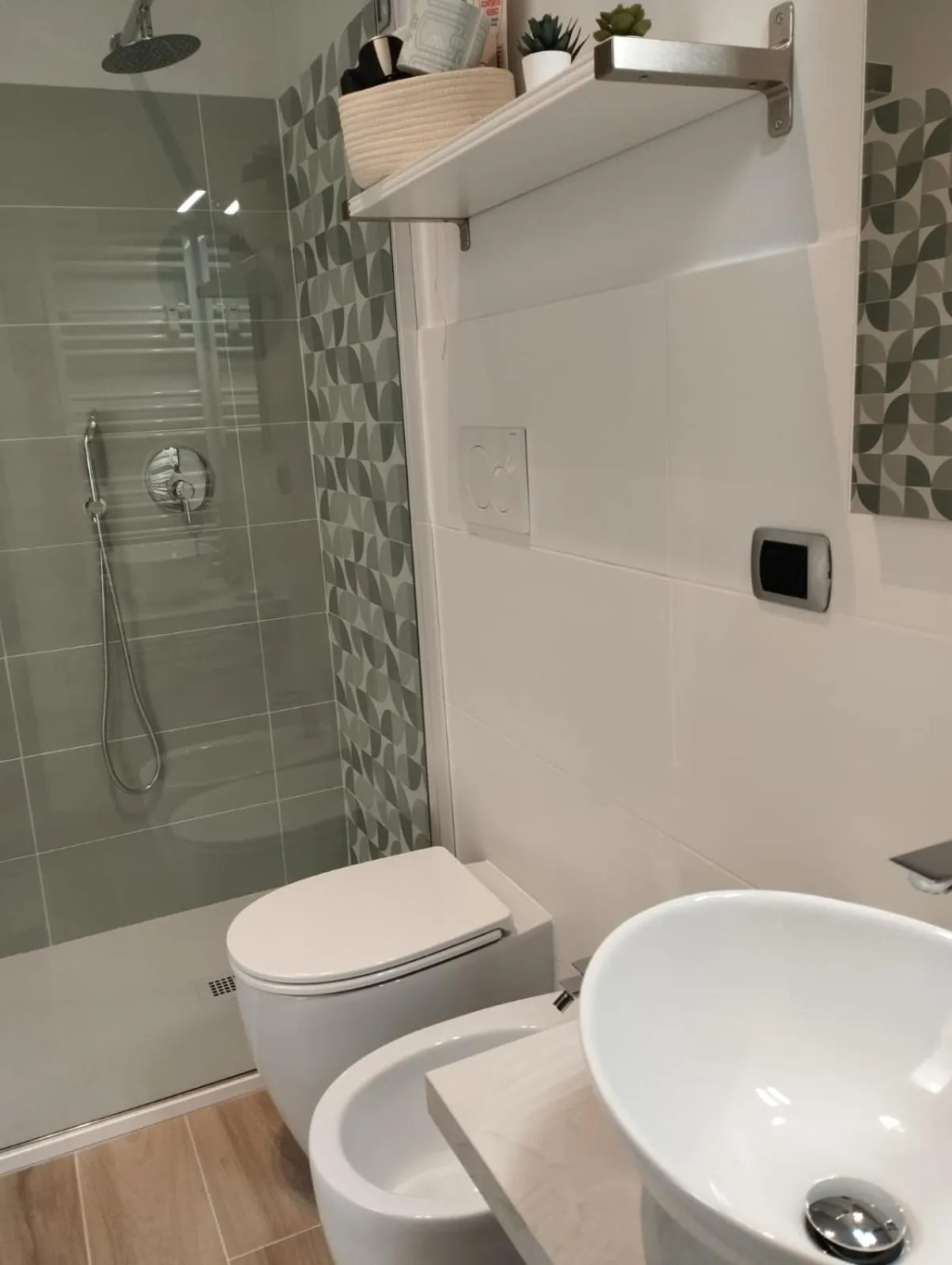 Bathroom in 111 ColaDiRienzo Rooms - by AD Roma