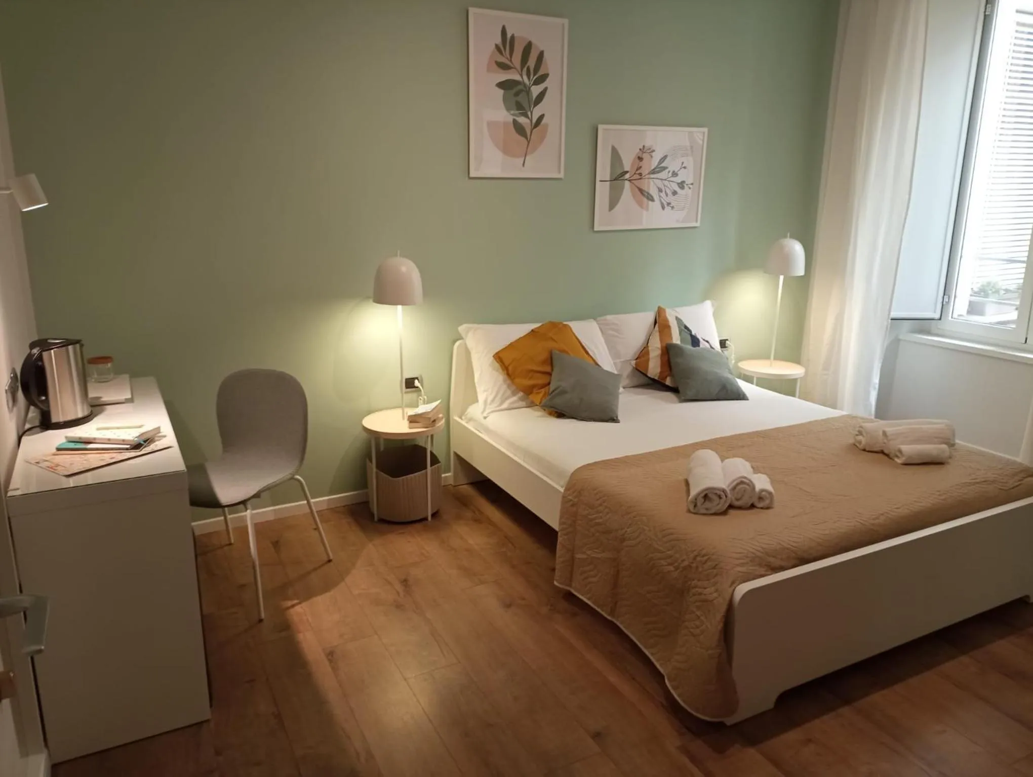 Bed in 111 ColaDiRienzo Rooms - by AD Roma