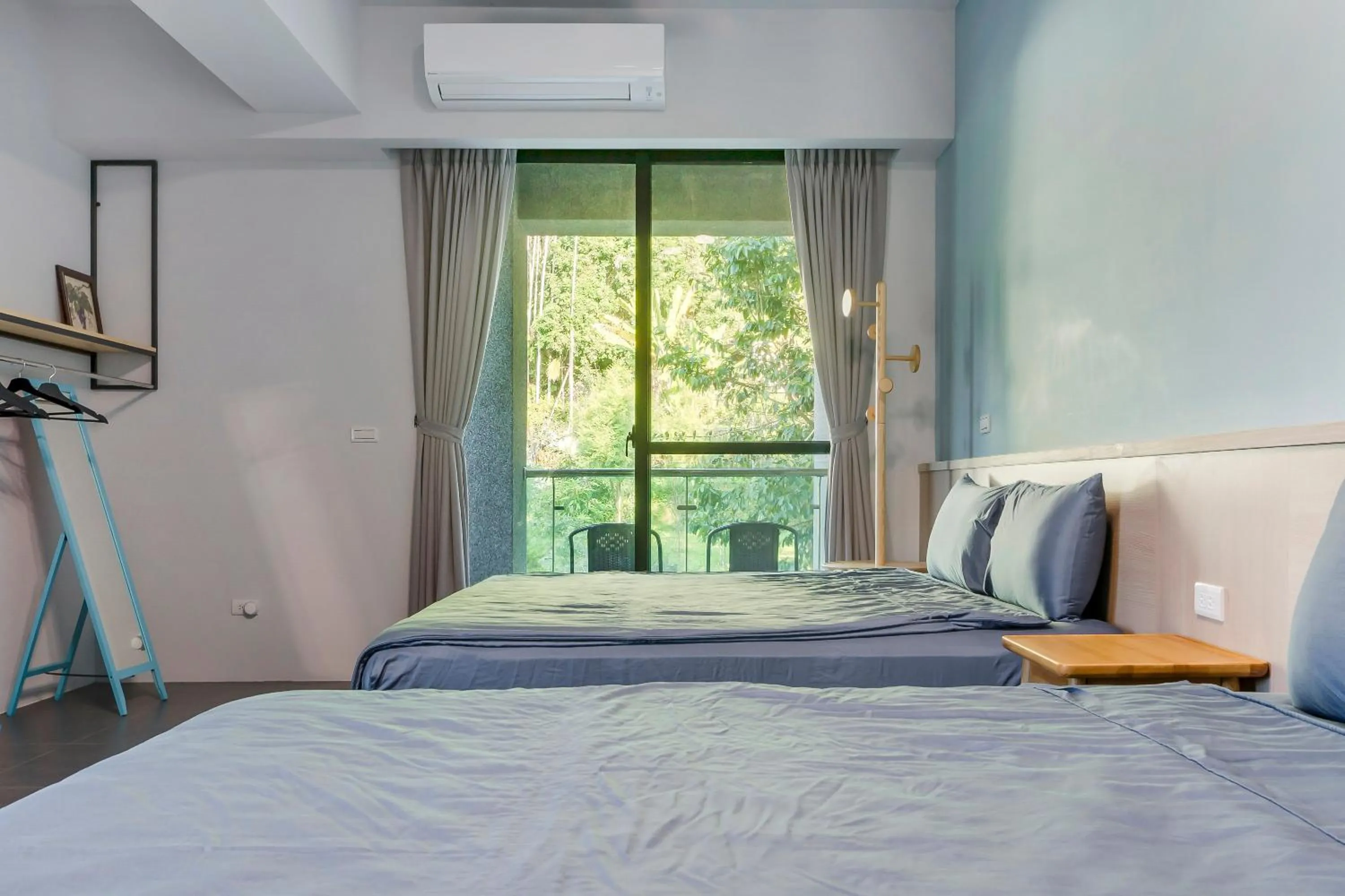 Bed in Hills Velleys