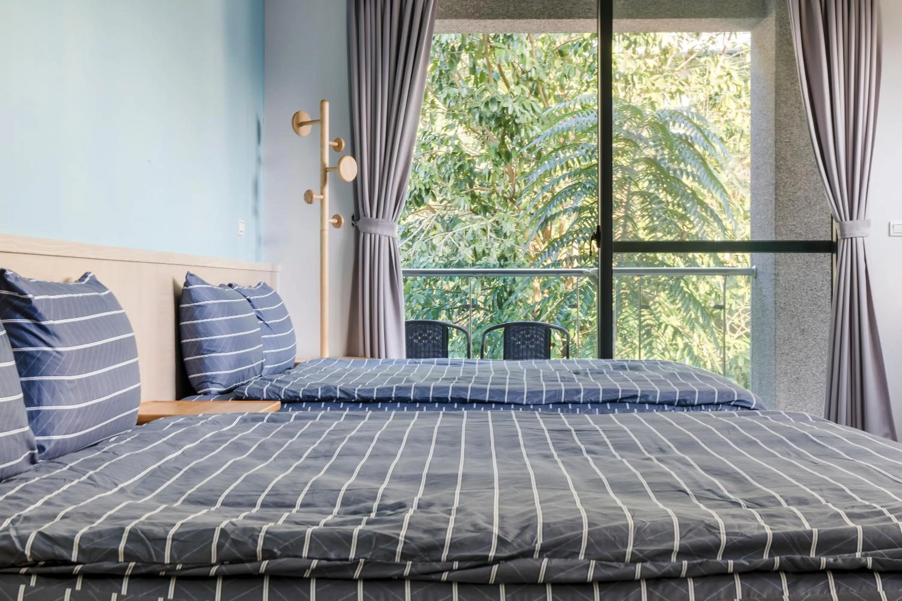 Bed in Hills Velleys