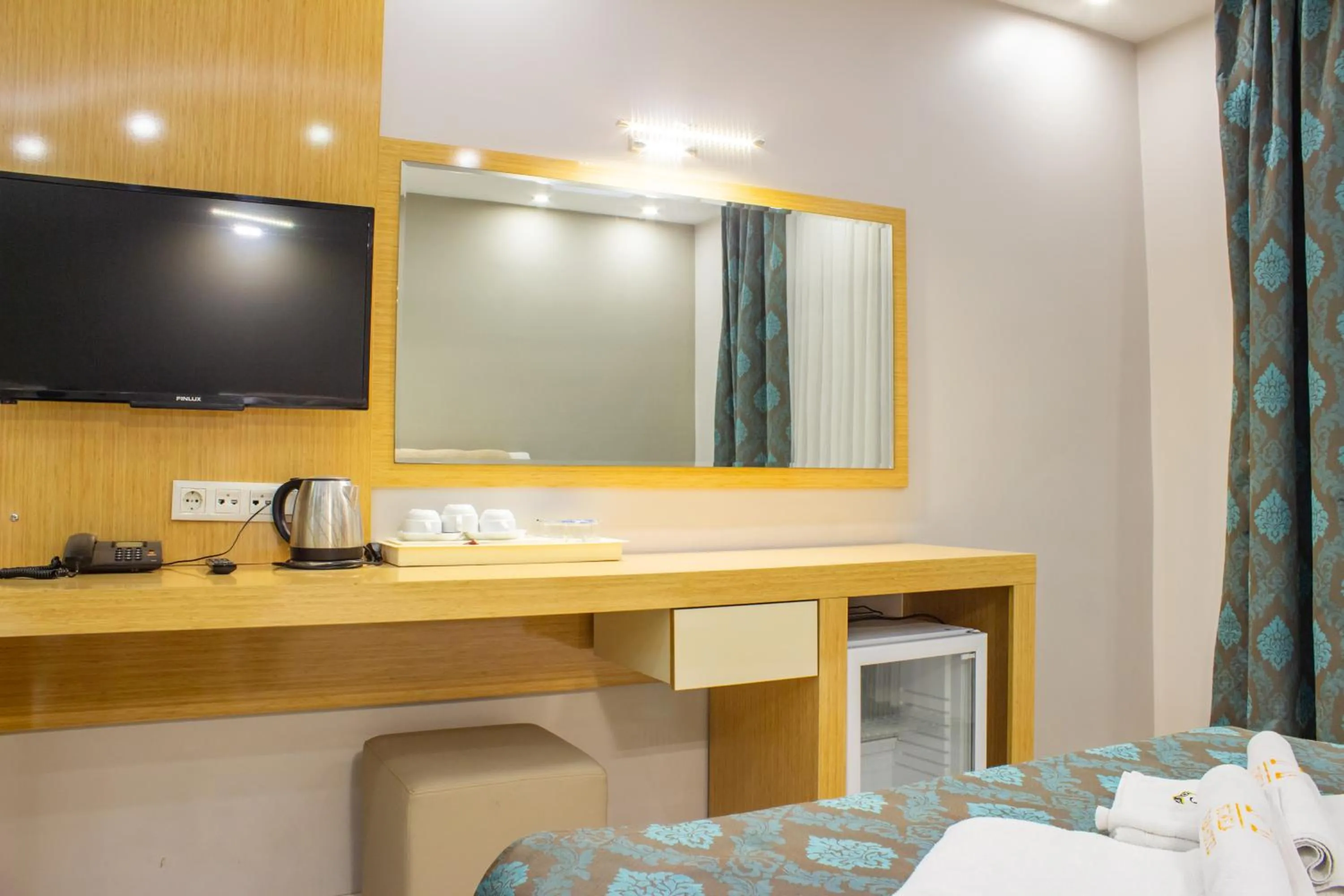 TV and multimedia in Sumela Park Hotel