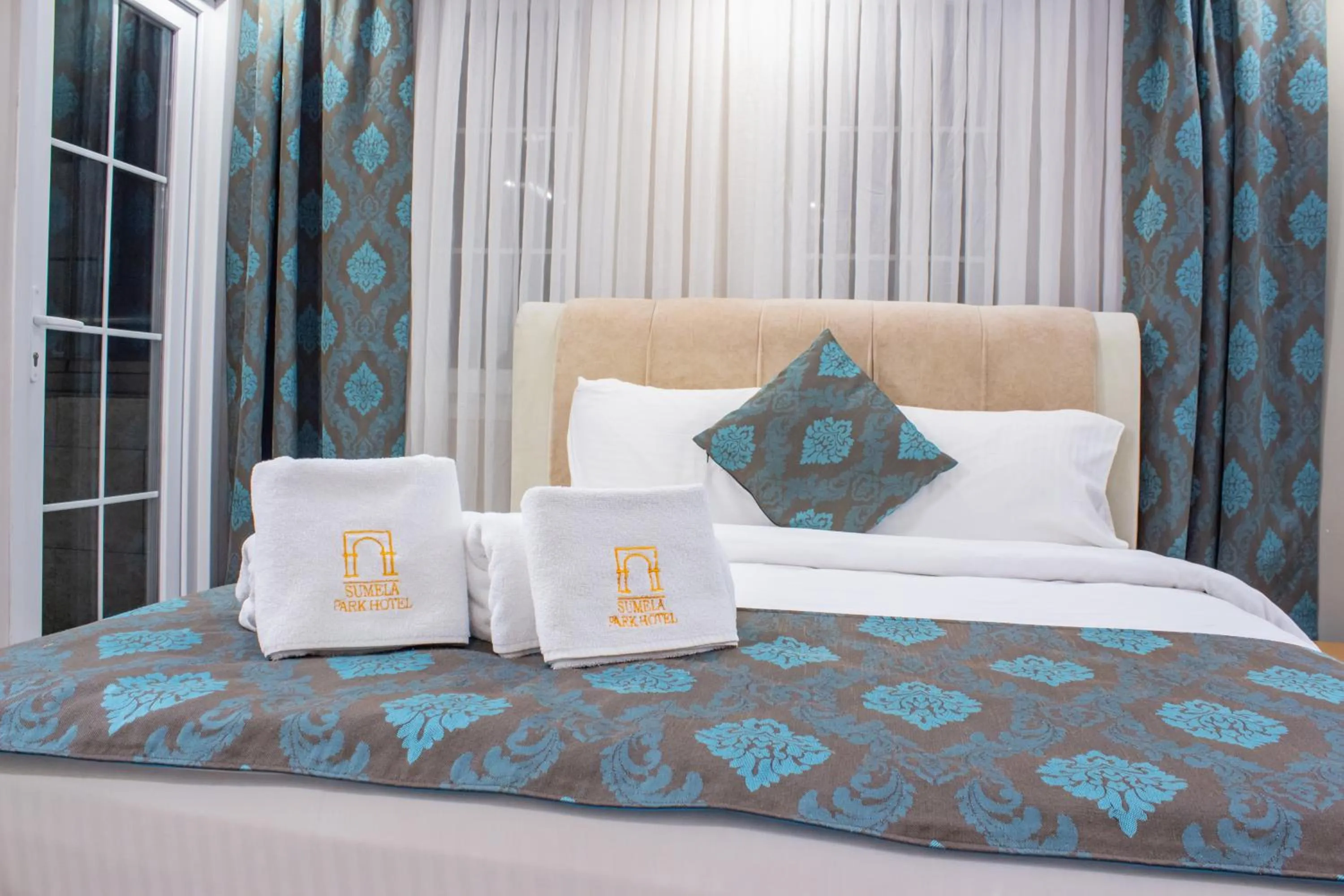 Bed in Sumela Park Hotel