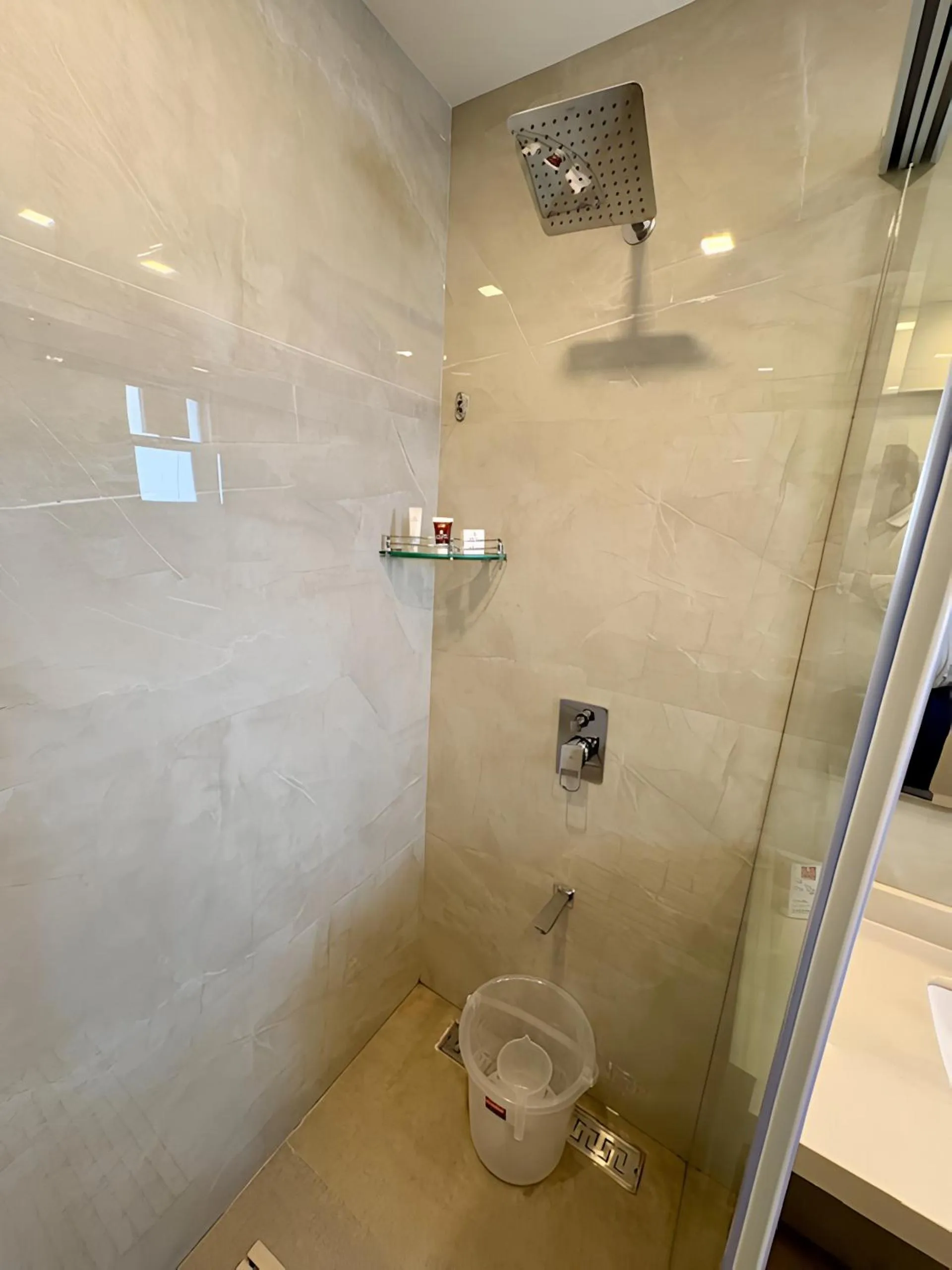 Shower in Dwarkadhish Lords Eco Inn