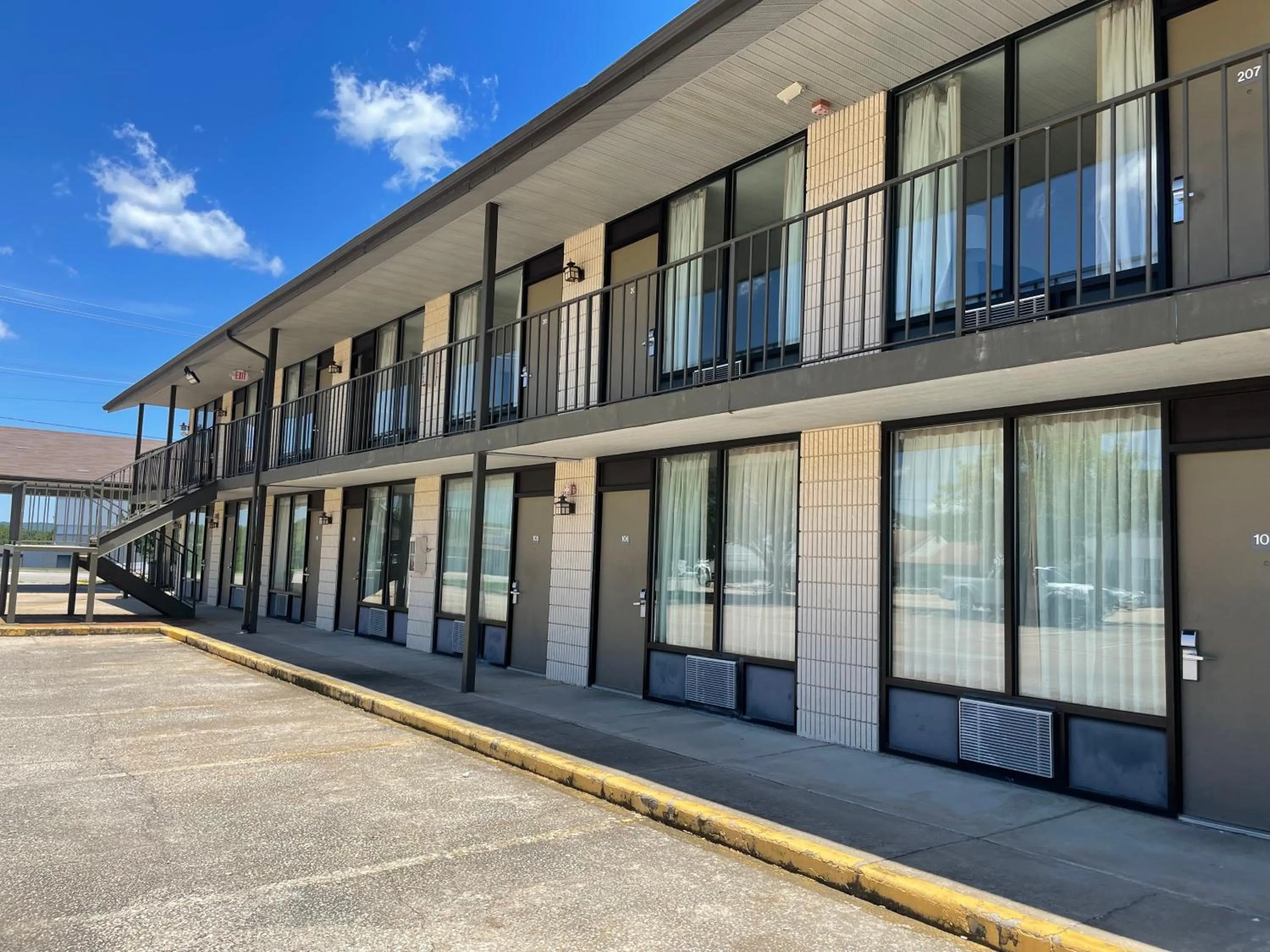 Property building in Ramada by Wyndham Branson Theatre District