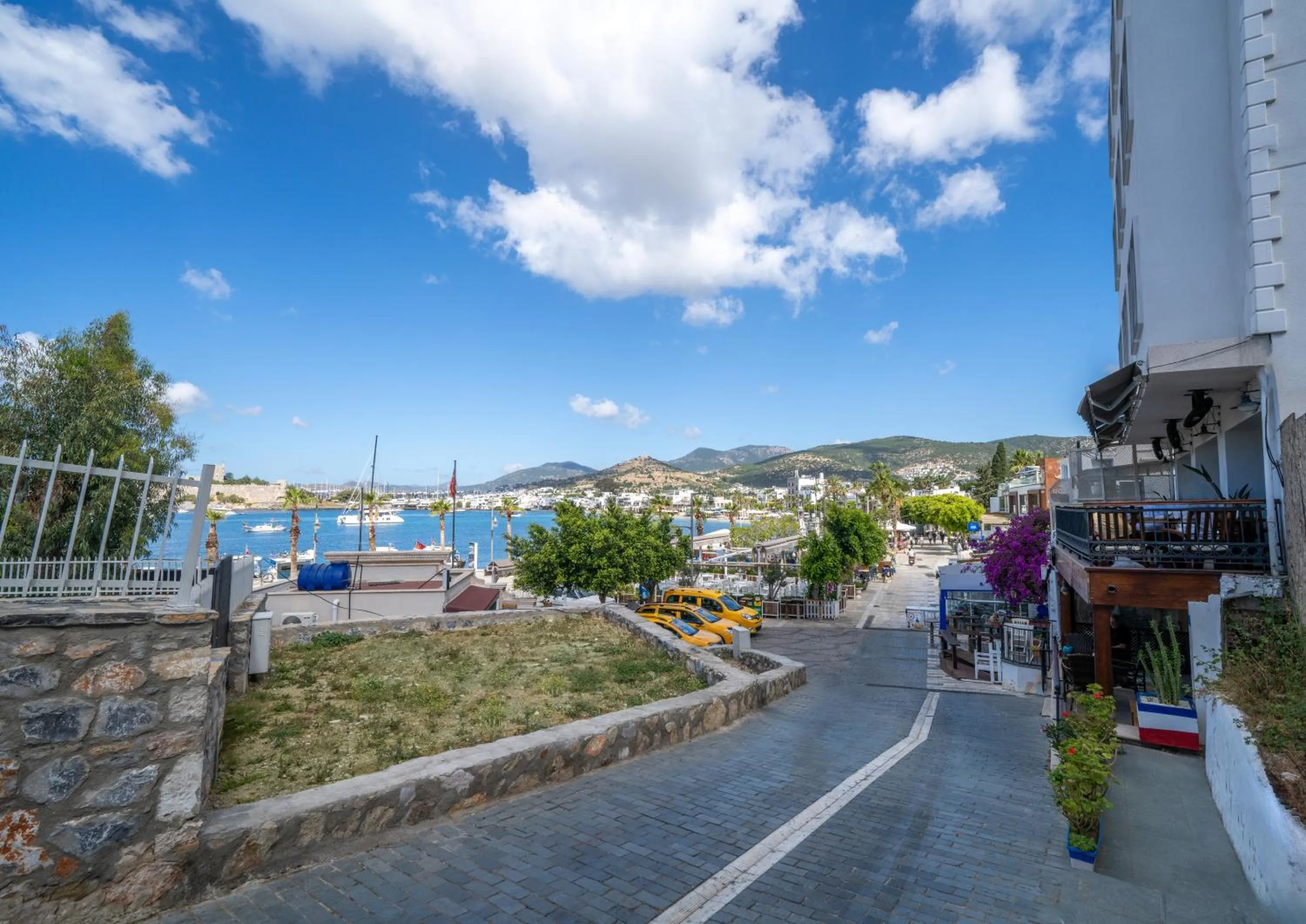 Property building in Bodrum Gulet Otel