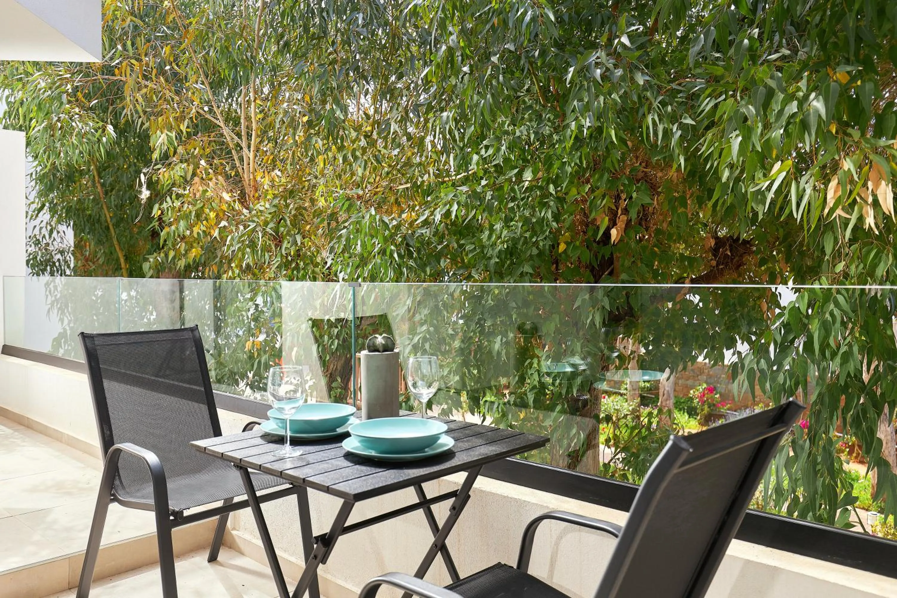 Balcony/Terrace in MichELe Luxury apartments by Smaris Collection