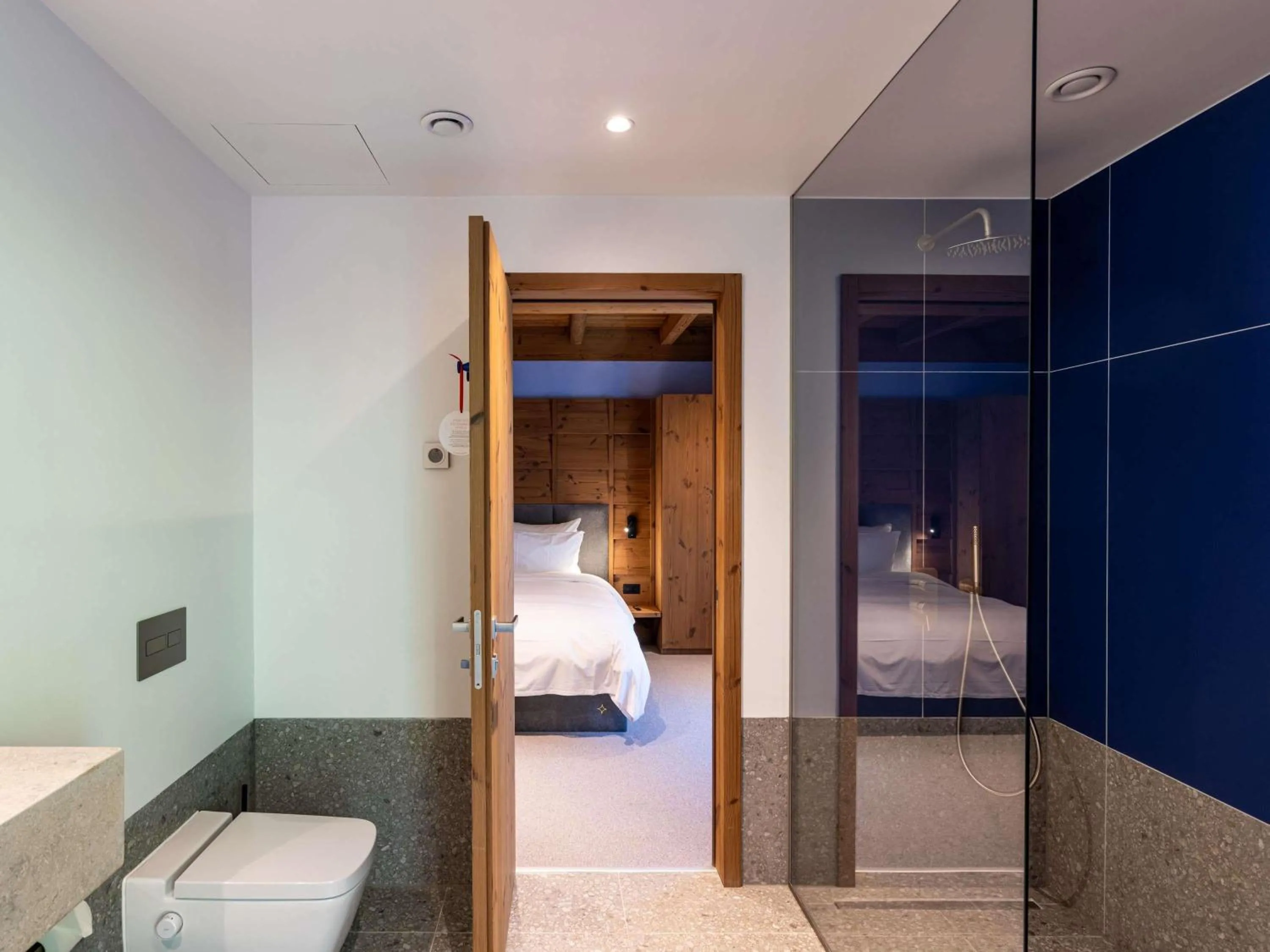 Bedroom, Bed in Swissôtel Poiana Brasov