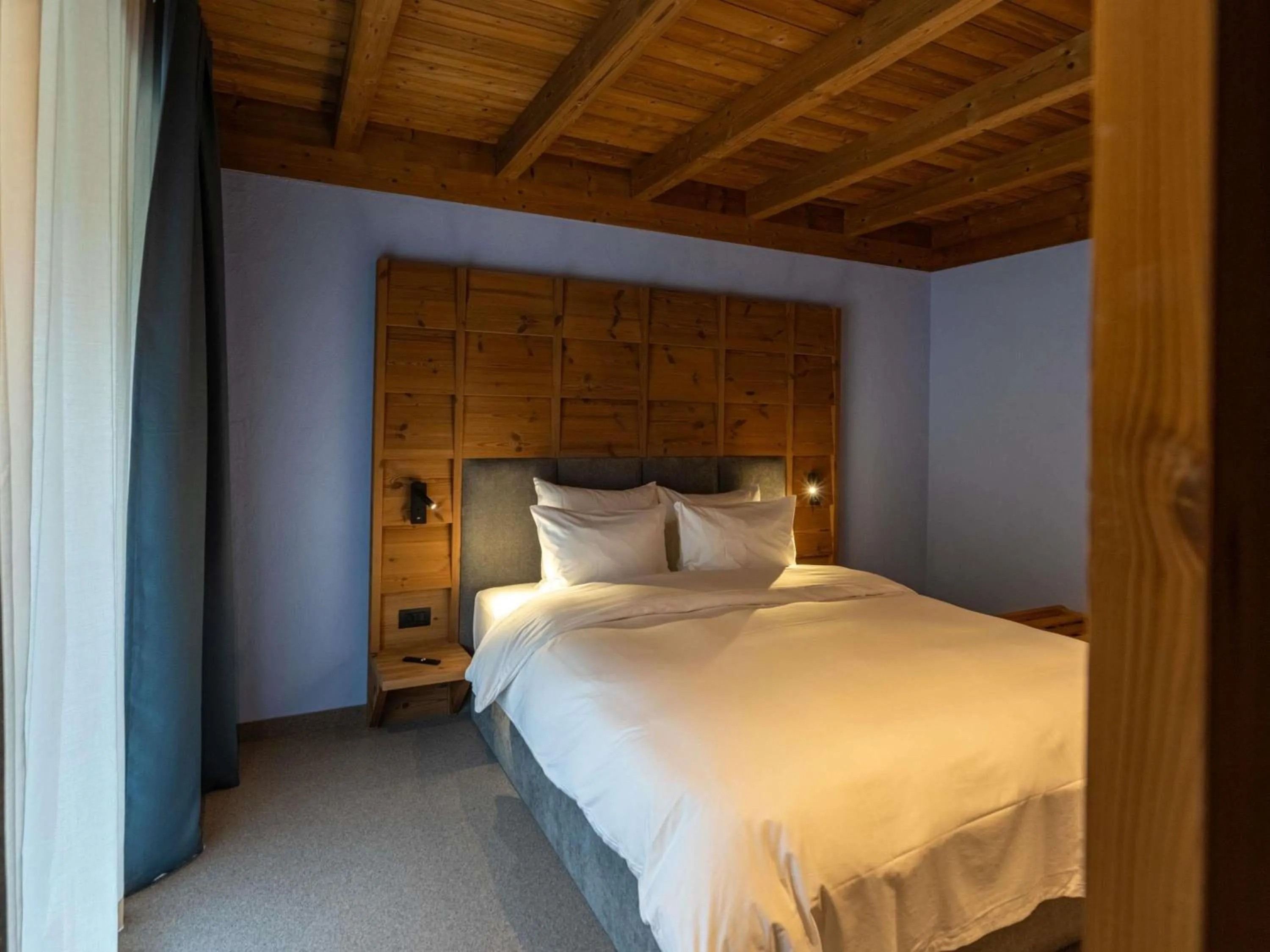 Bedroom, Bed in Swissôtel Poiana Brasov