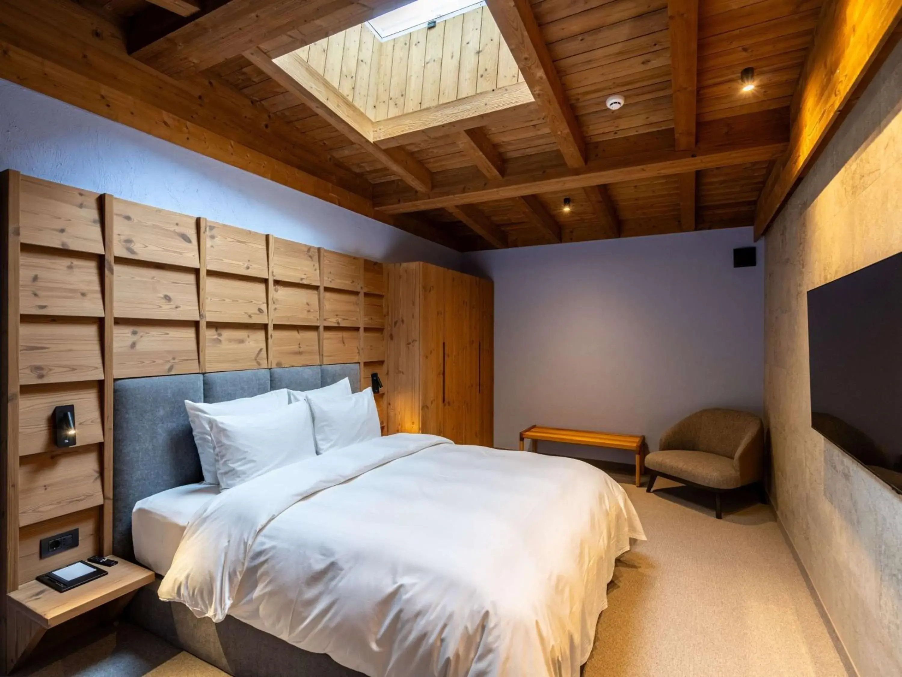 Swiss Signature Two-Bedroom Apartment in Swissôtel Poiana Brasov Swiss Signature Two-Bedroom Apartment in Swissôtel Poiana Brasov