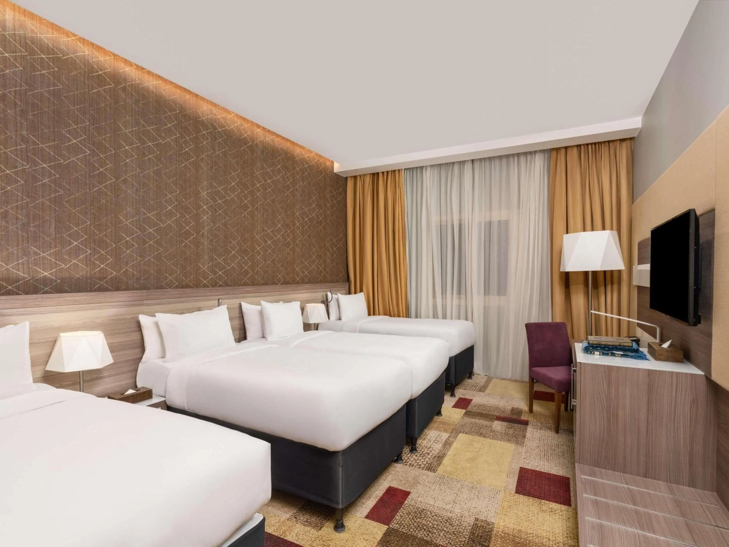 Bedroom, Bed in Mercure Makkah Aziziah