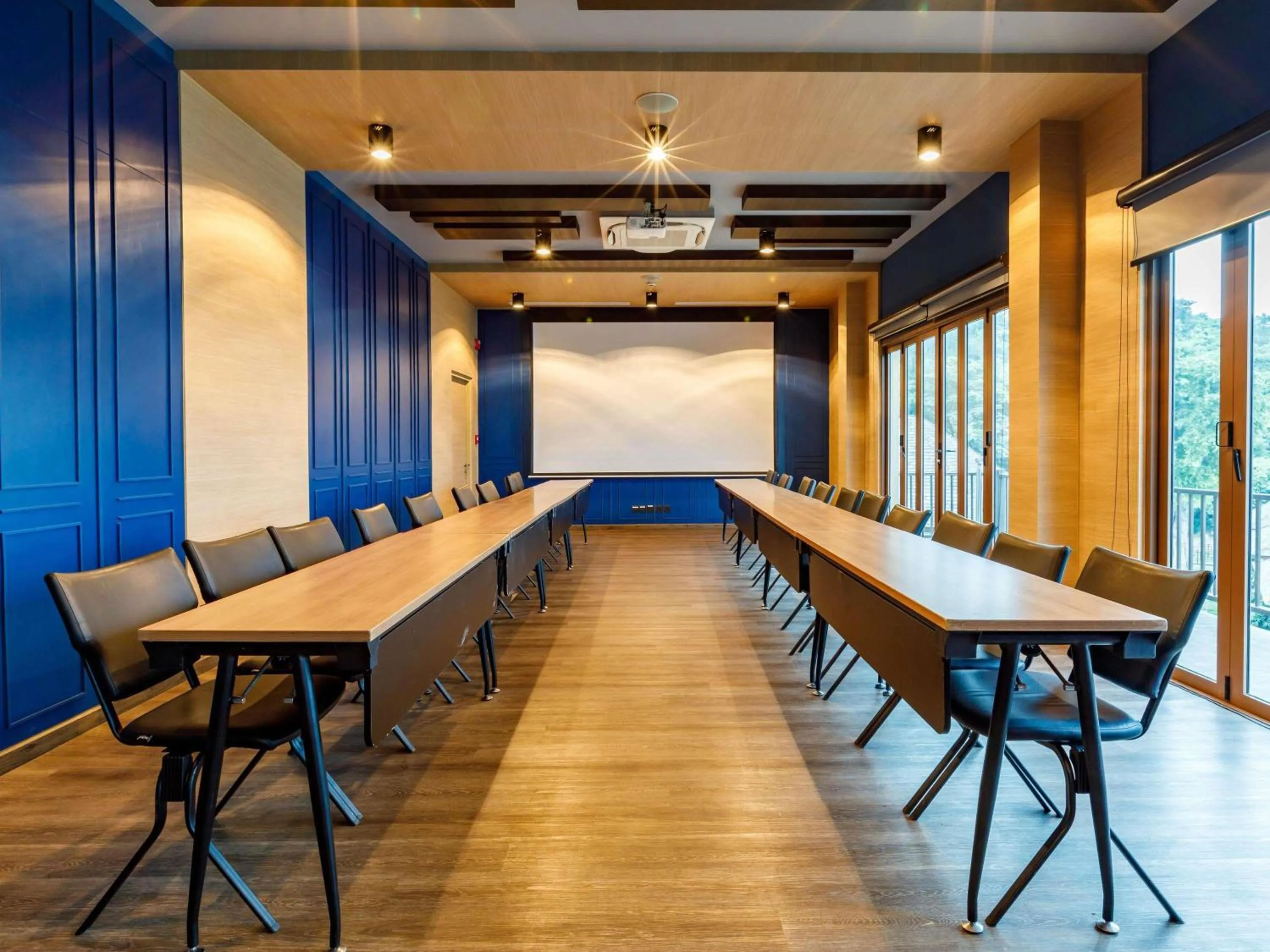 Meeting/conference room in Novotel Koh Si Chang