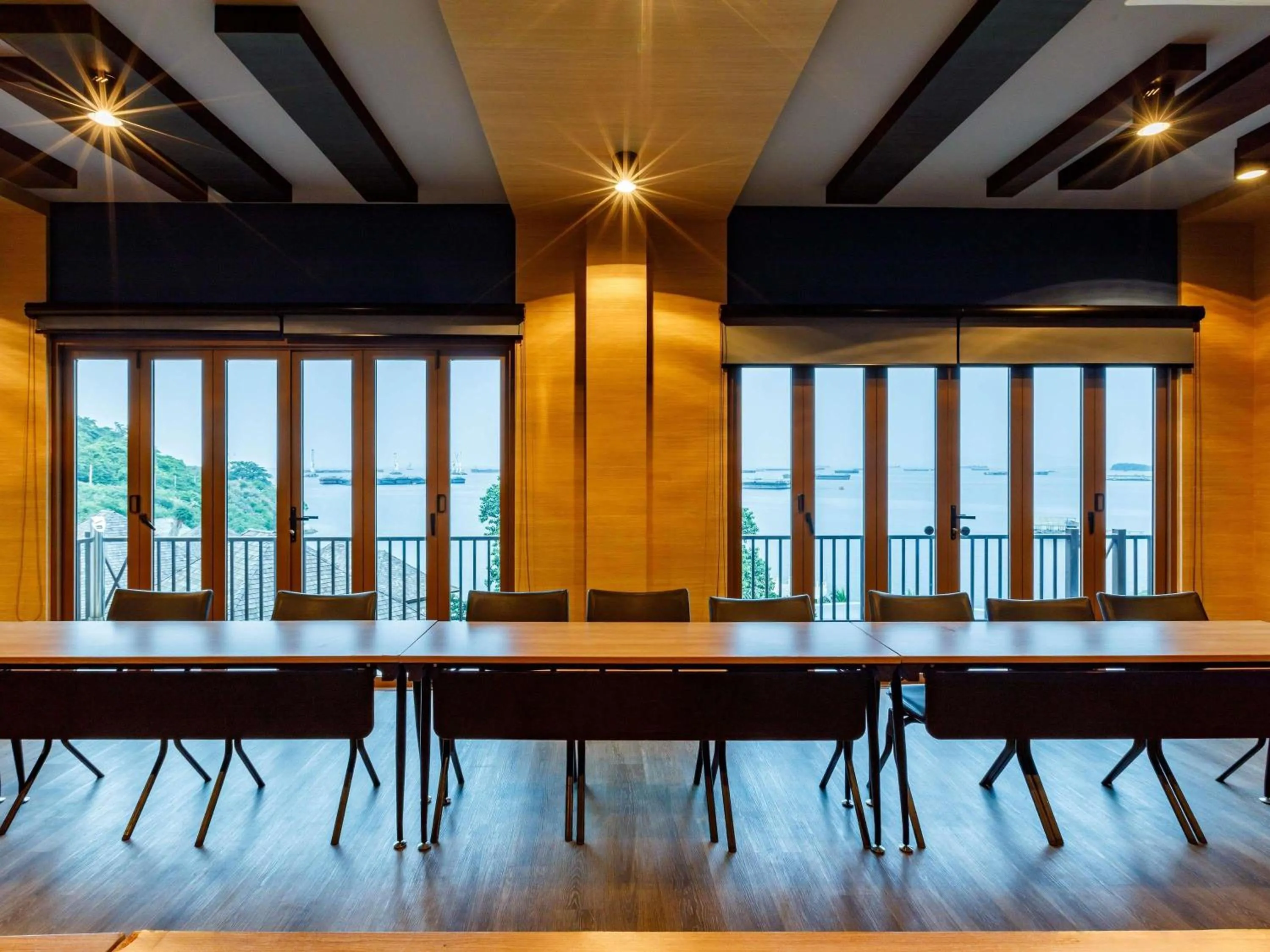 Meeting/conference room in Novotel Koh Si Chang