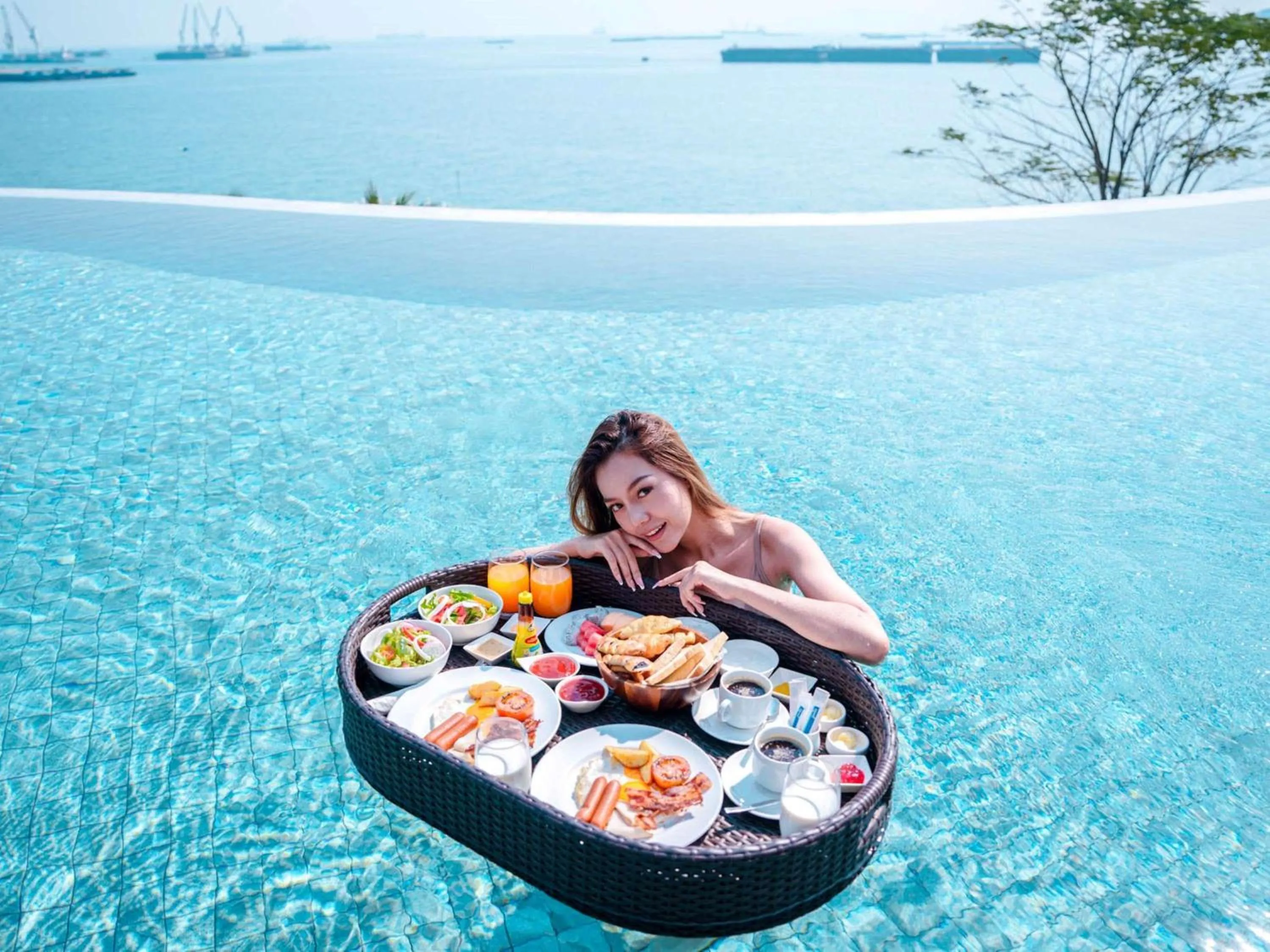 Breakfast in Novotel Koh Si Chang