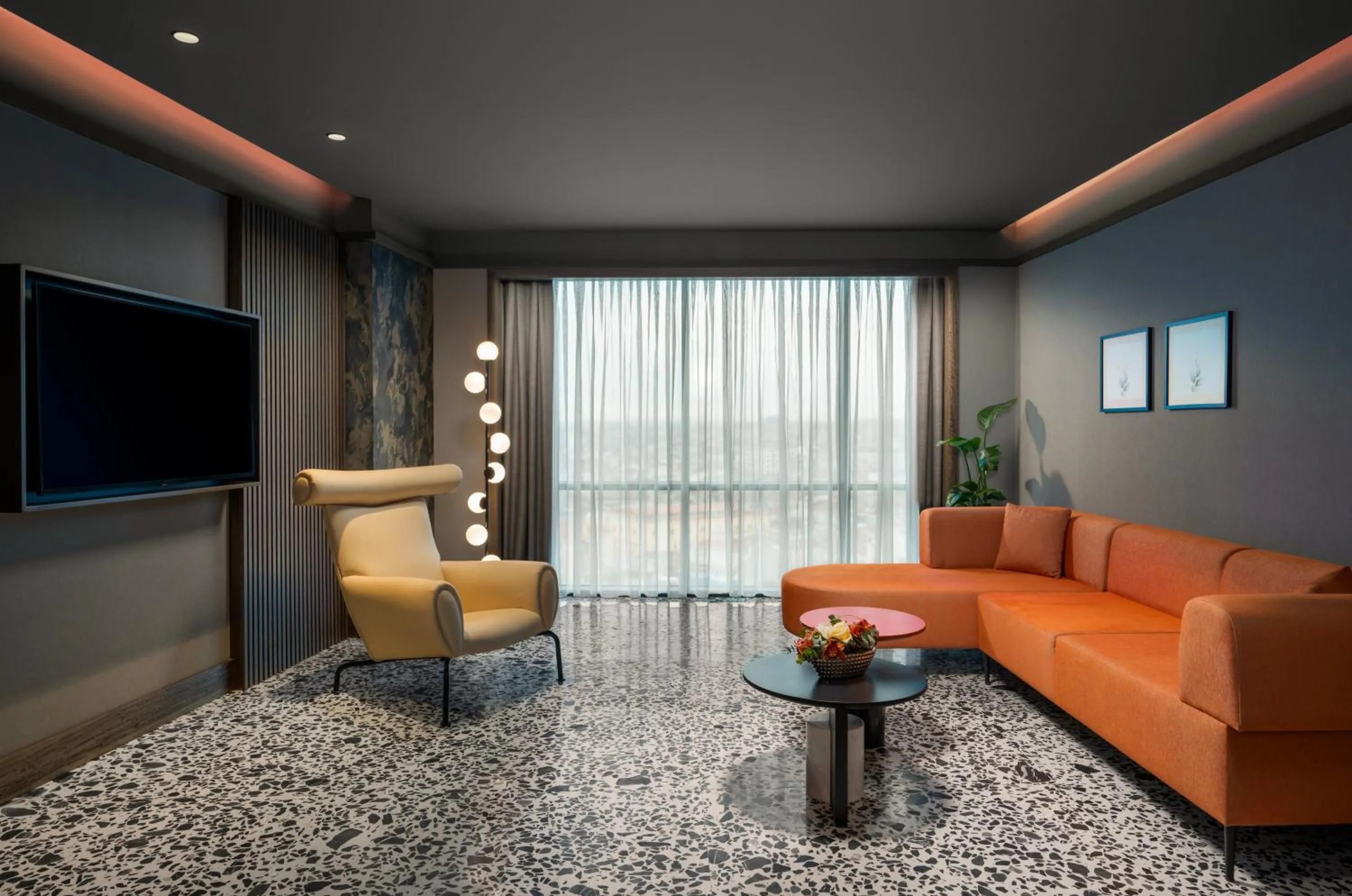 Living room in Mövenpick Hotel Istanbul Marmara Sea