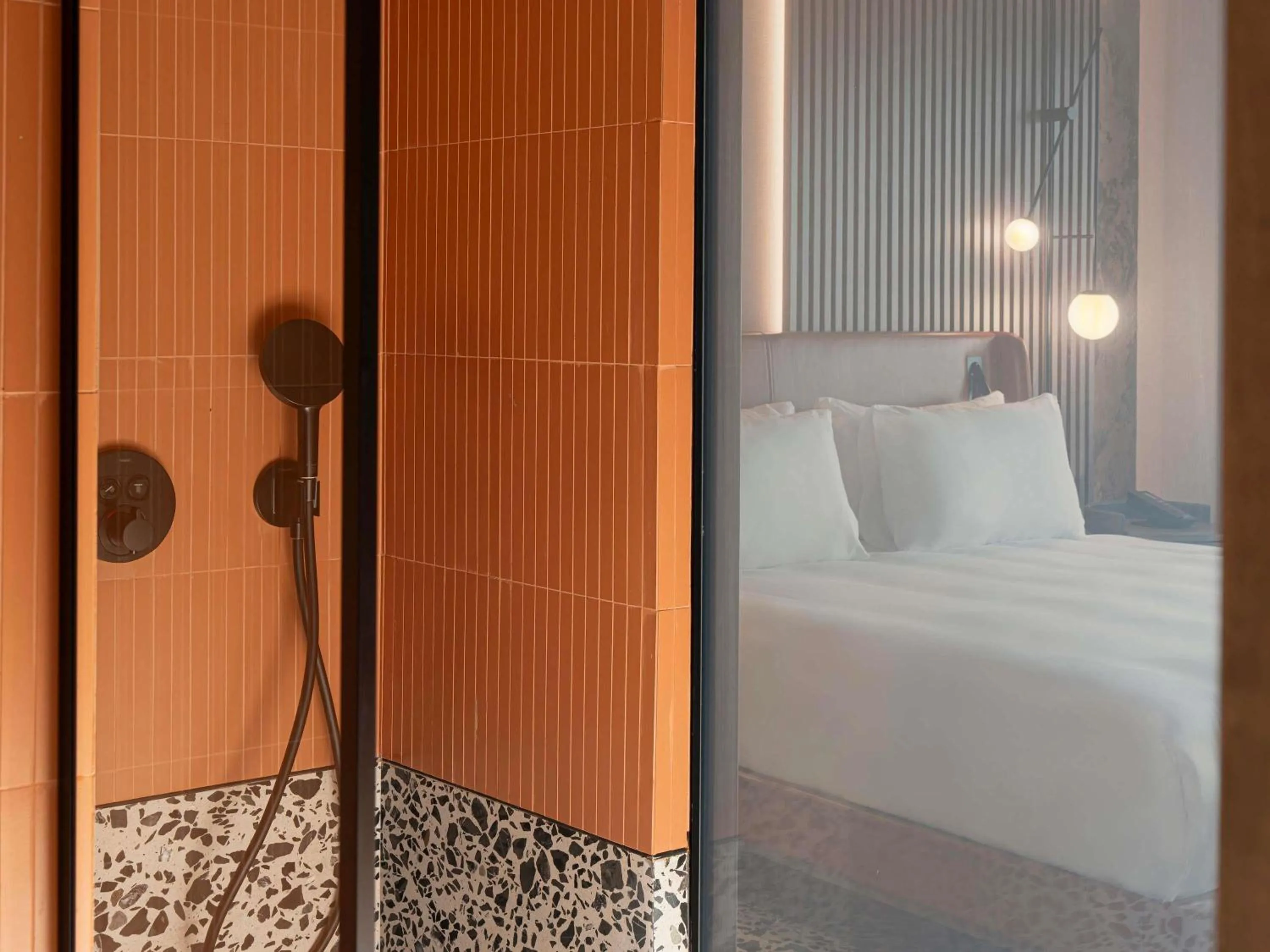 Bedroom, Bed in Mövenpick Hotel Istanbul Marmara Sea