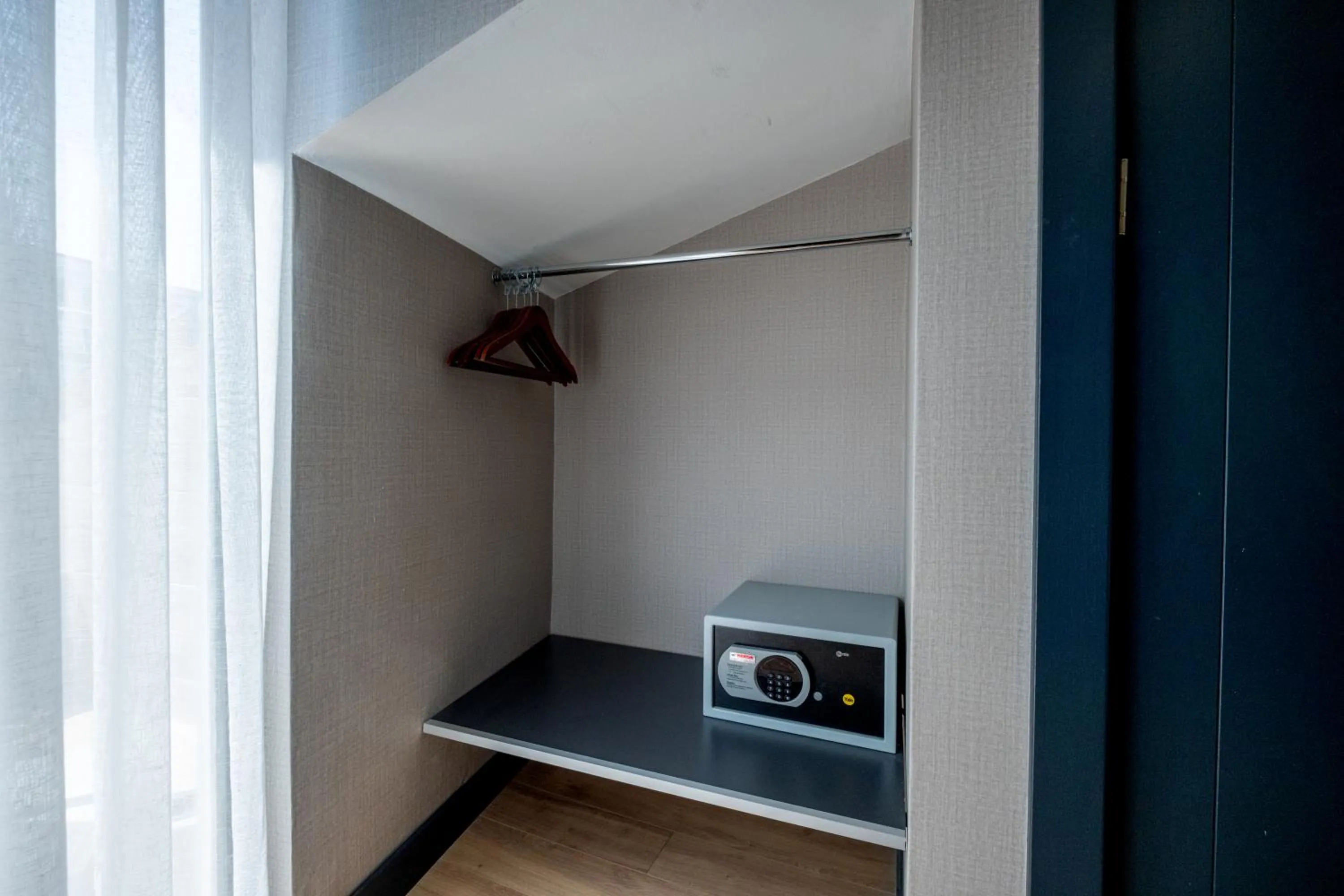 safe in The Row Suites Taksim