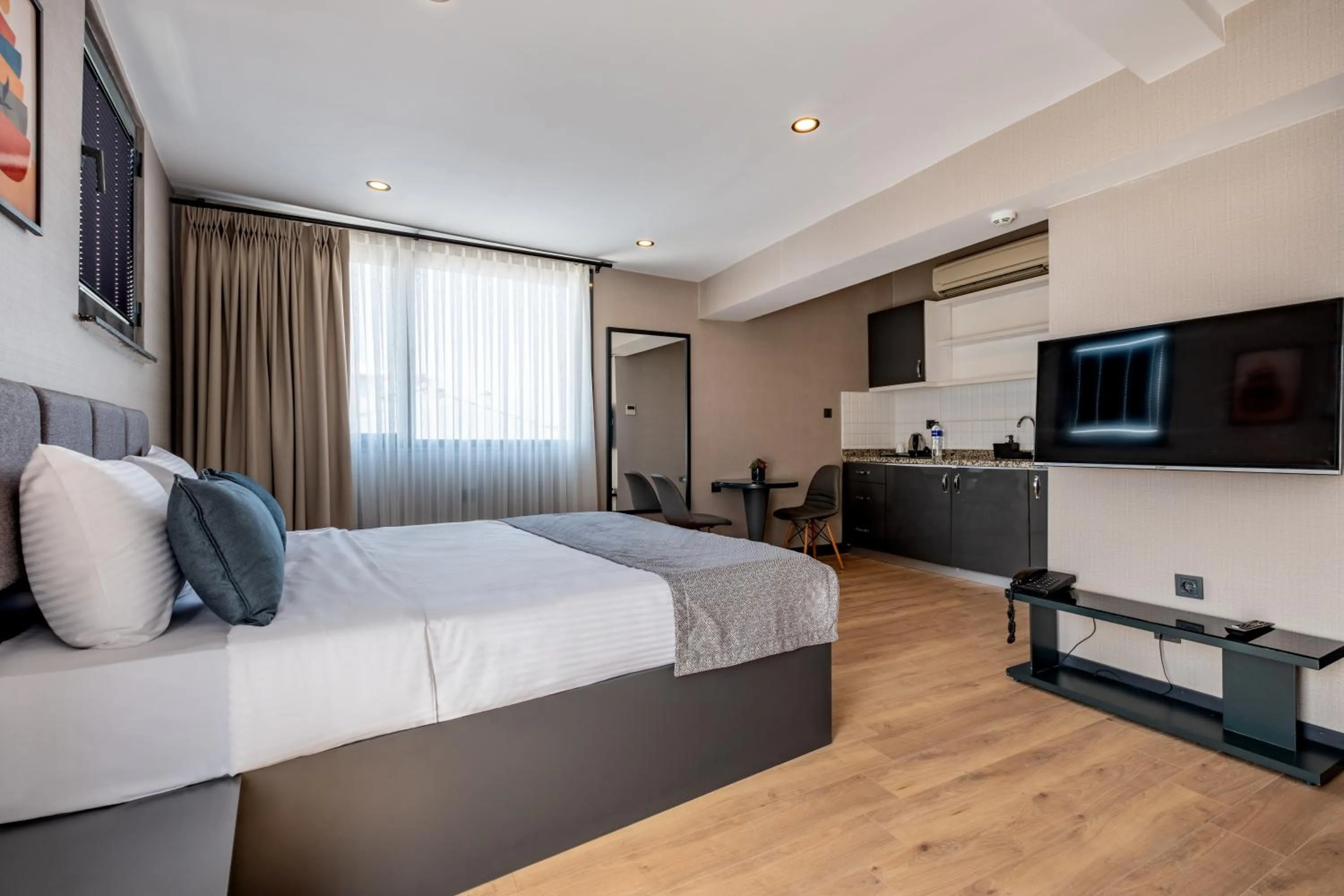 Bed in The Row Suites Taksim