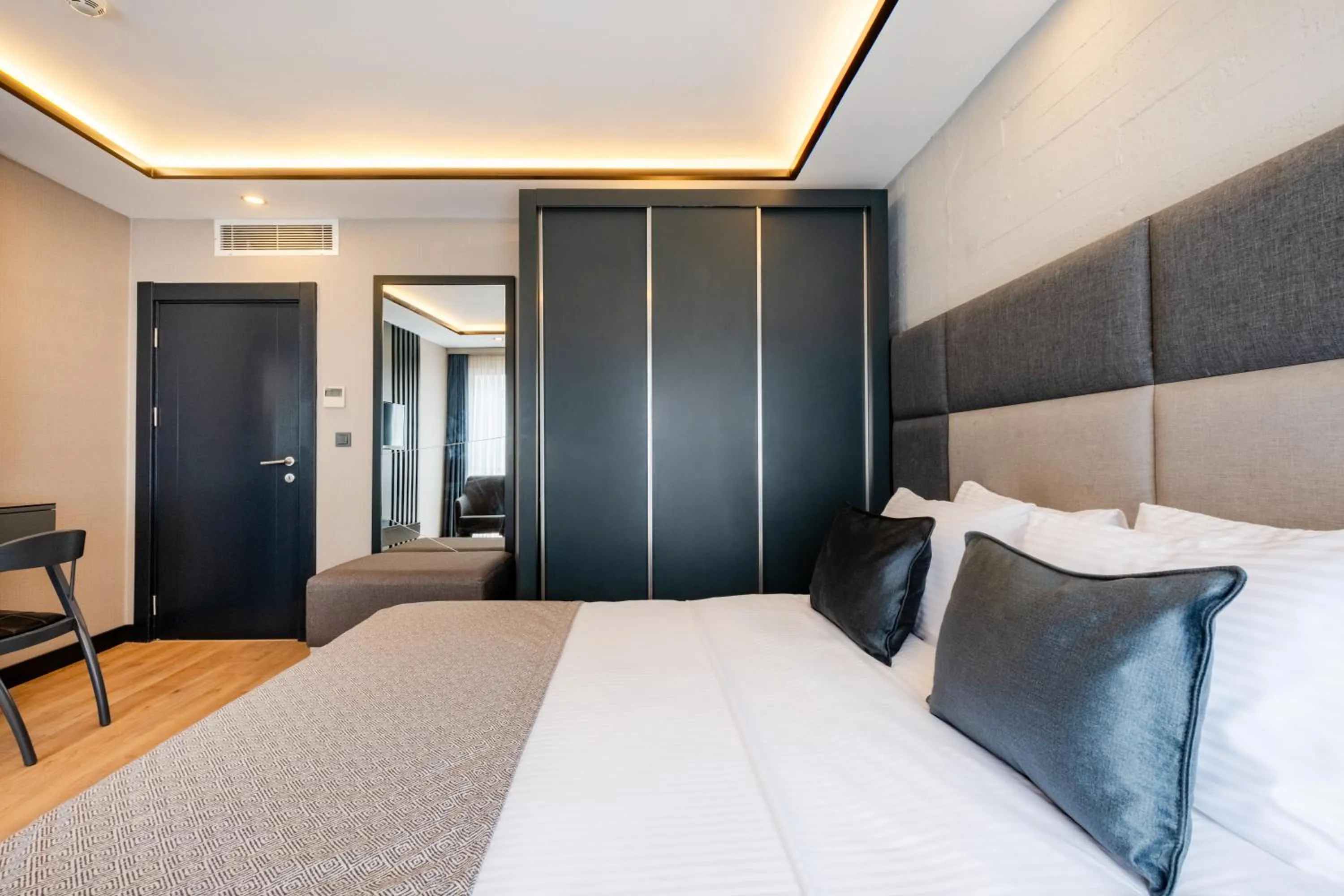 Bedroom, Bed in The Row Suites Taksim