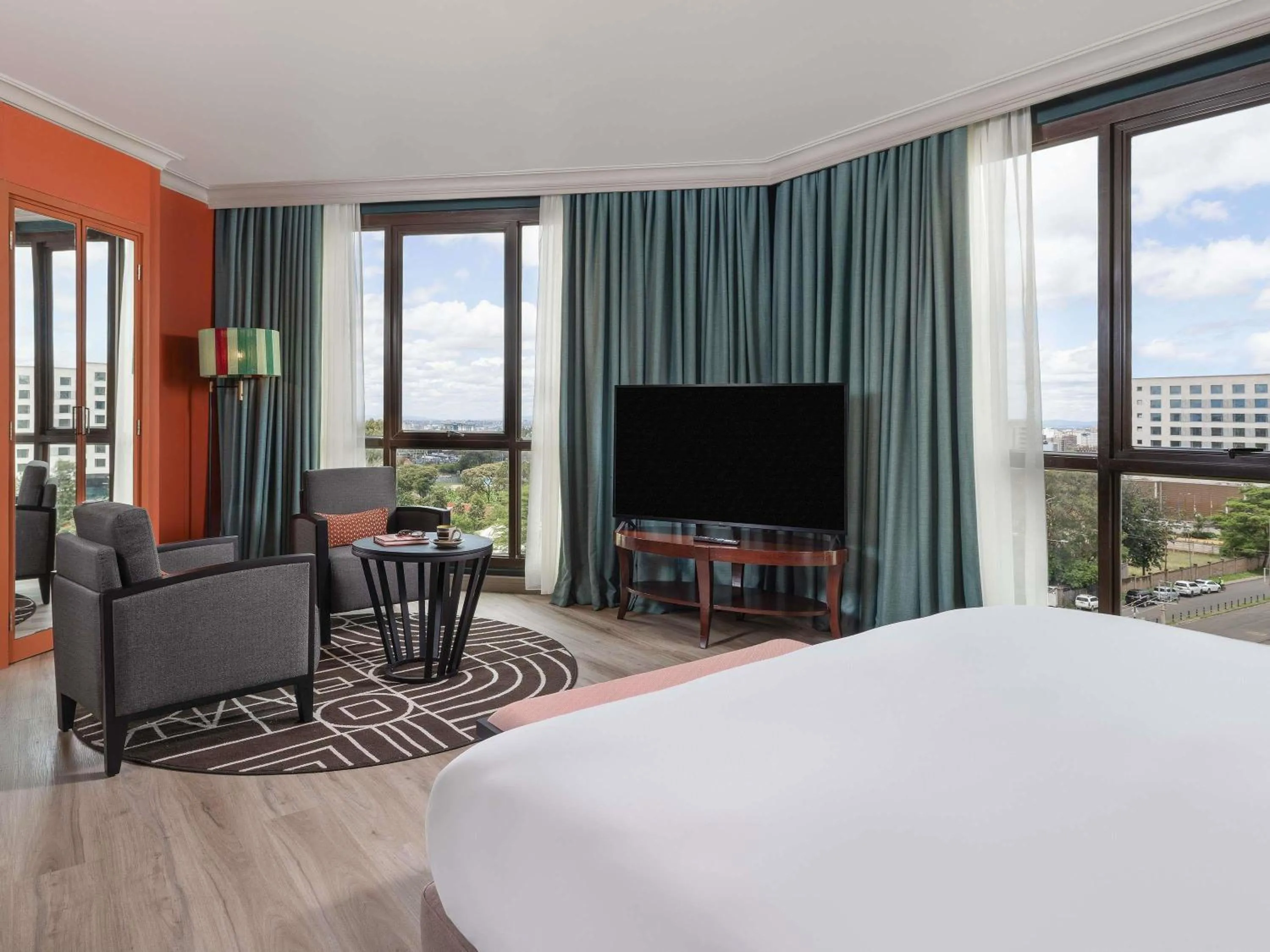 Bedroom, Bed in Pullman Nairobi Upper Hill