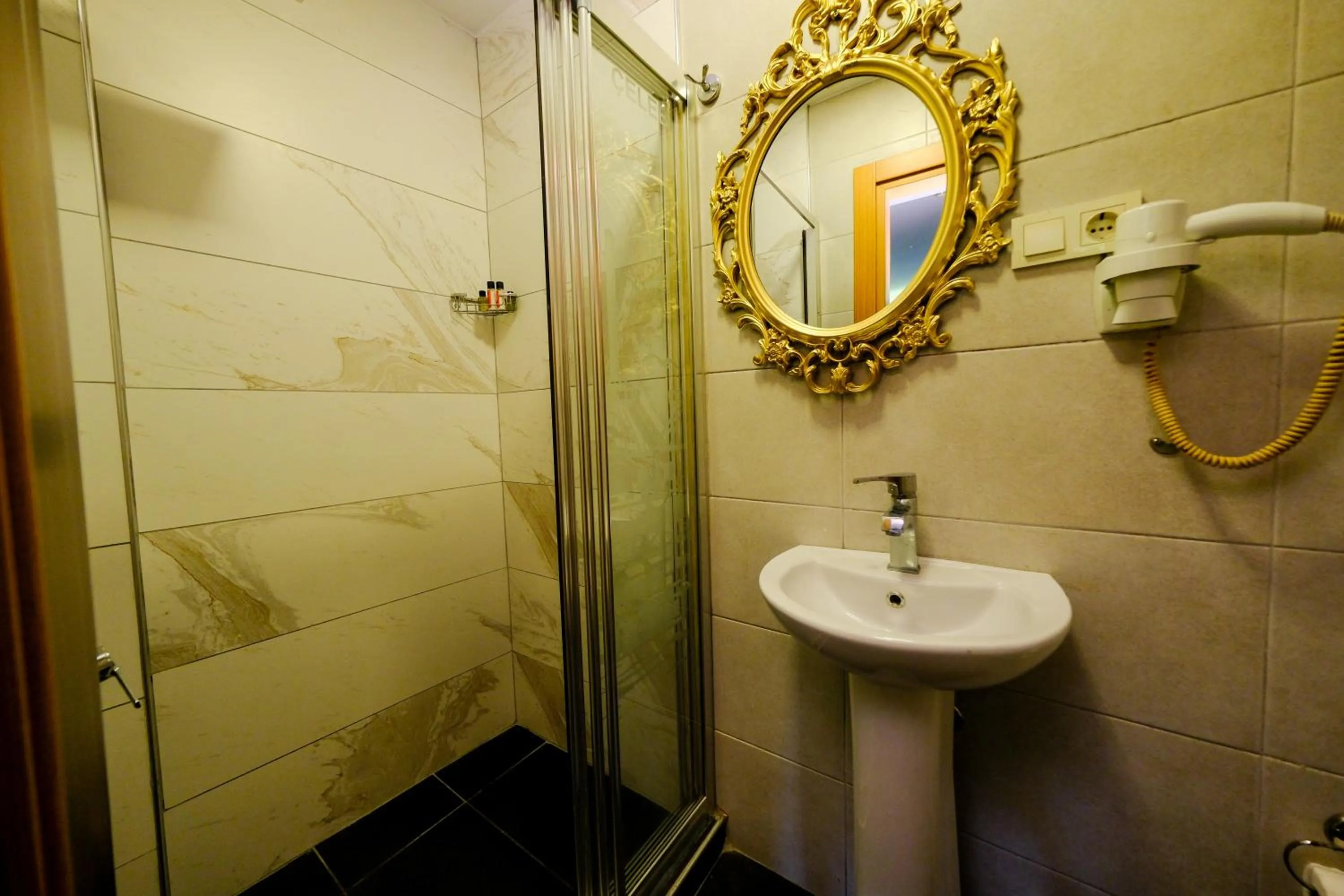 Shower in Taksim Celebi Suites