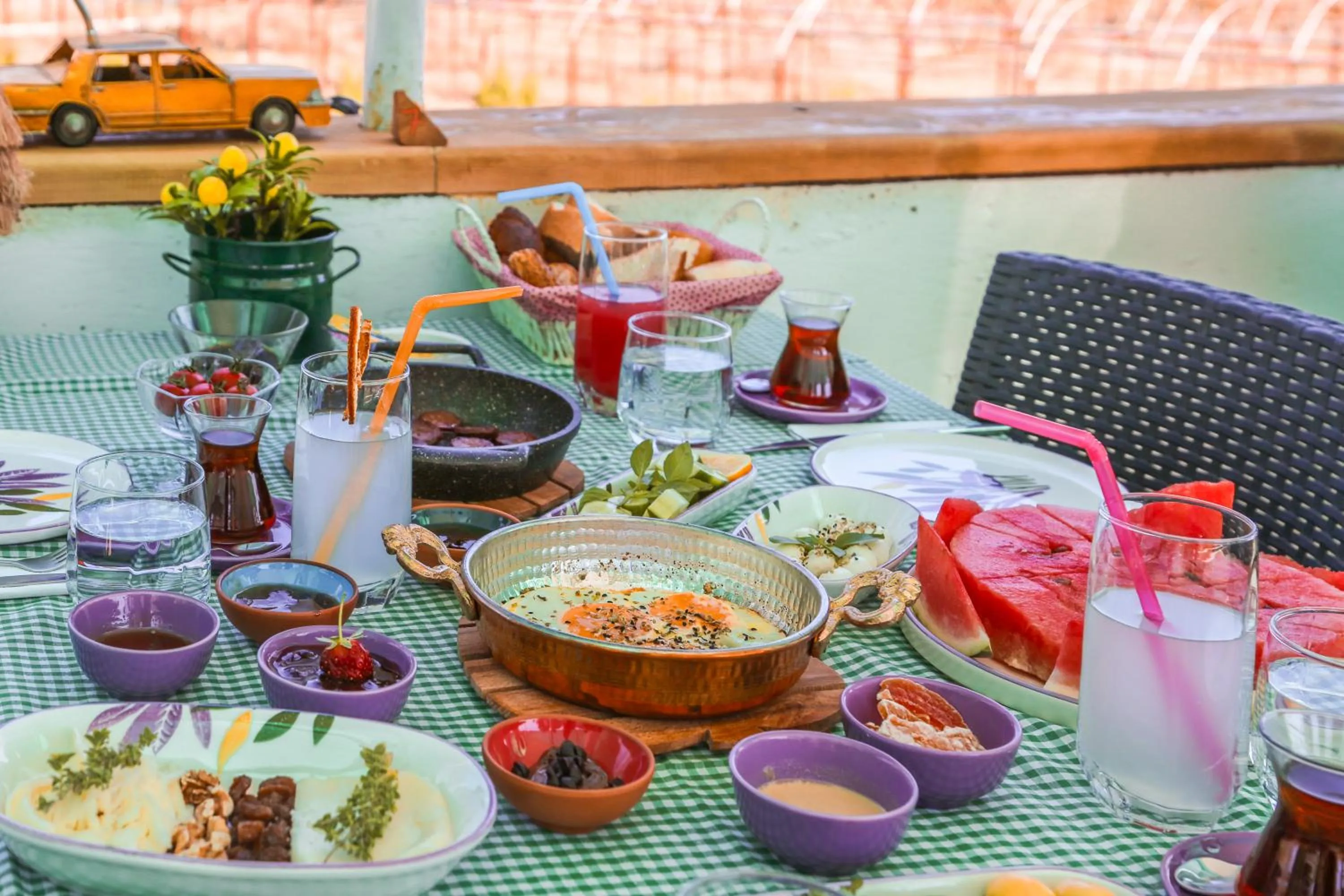 Restaurant/places to eat in Kandybos Eco Farm Village