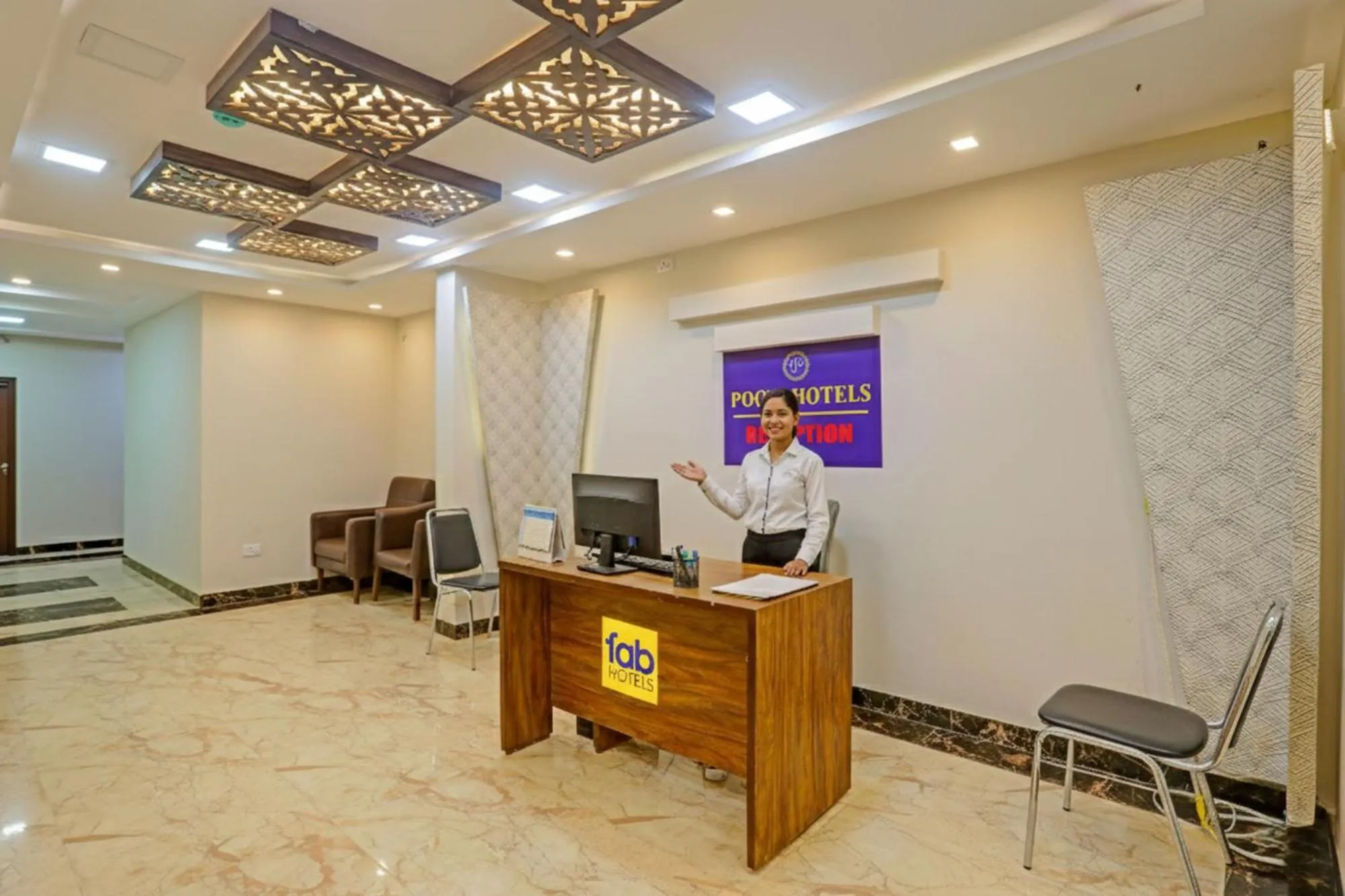 Lobby or reception in Hotel Orange Park