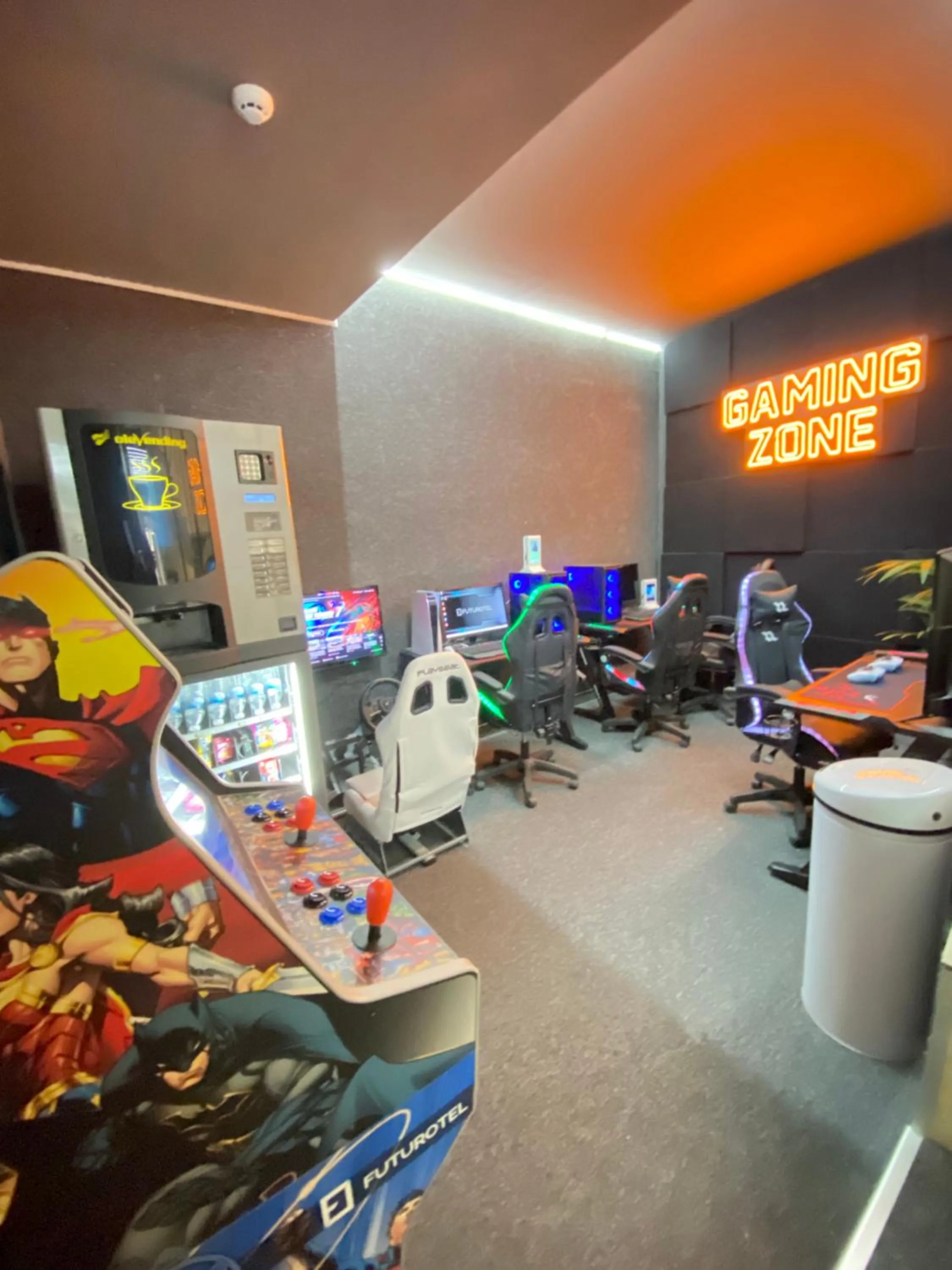 Game Room in Futurotel Spa Garden