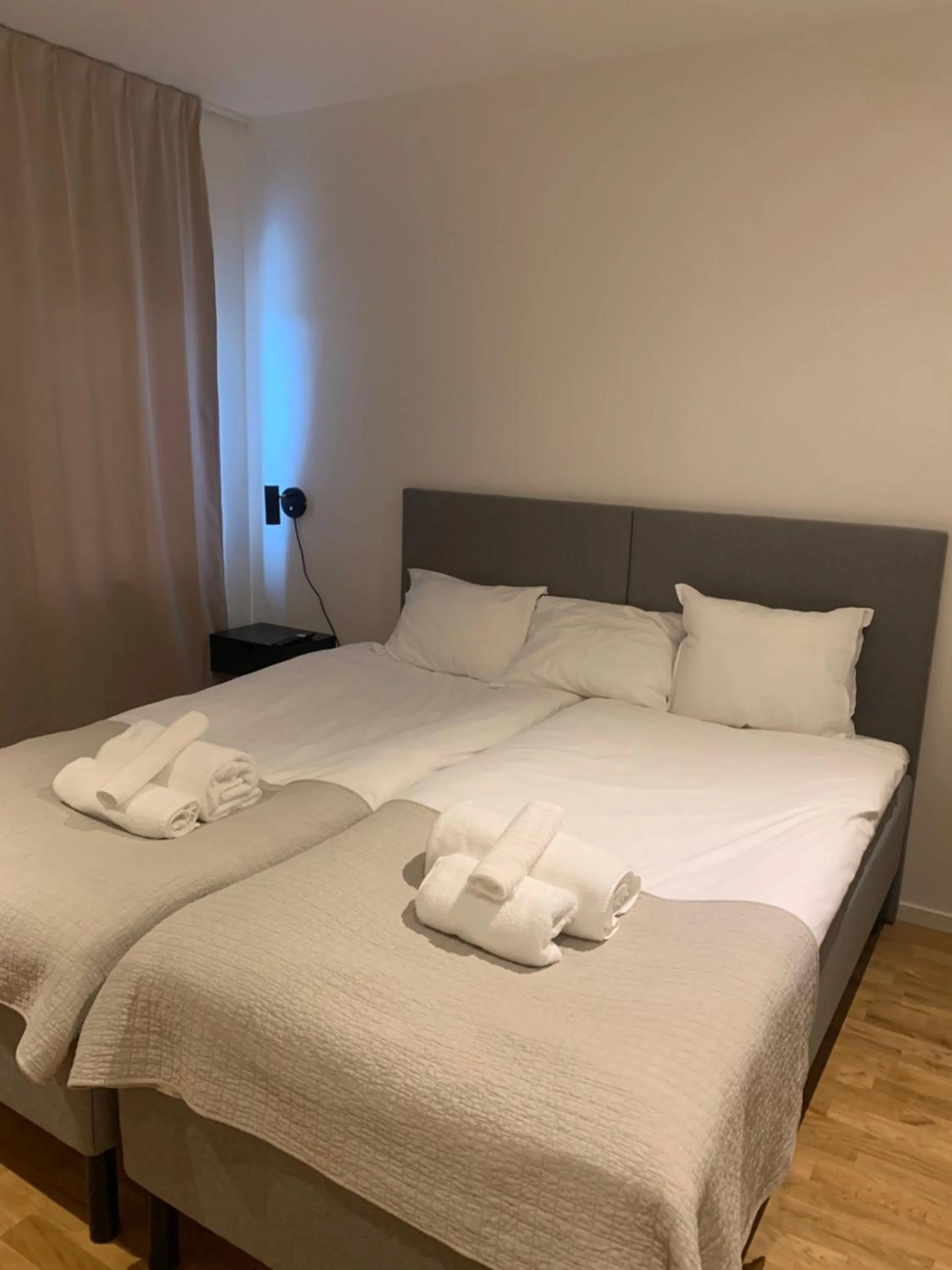 Bed in Edsviken Hotell AB