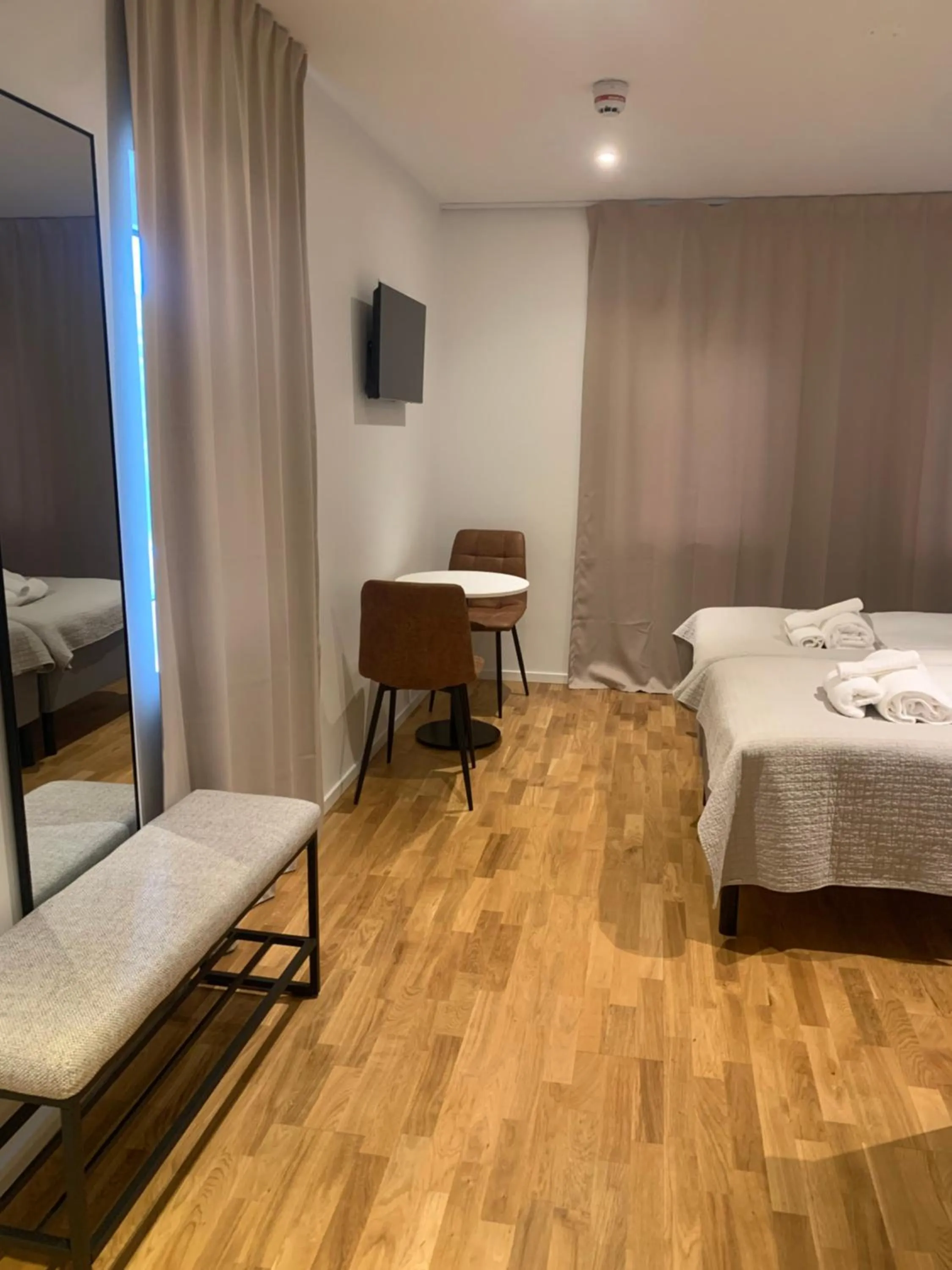 Bed in Edsviken Hotell AB