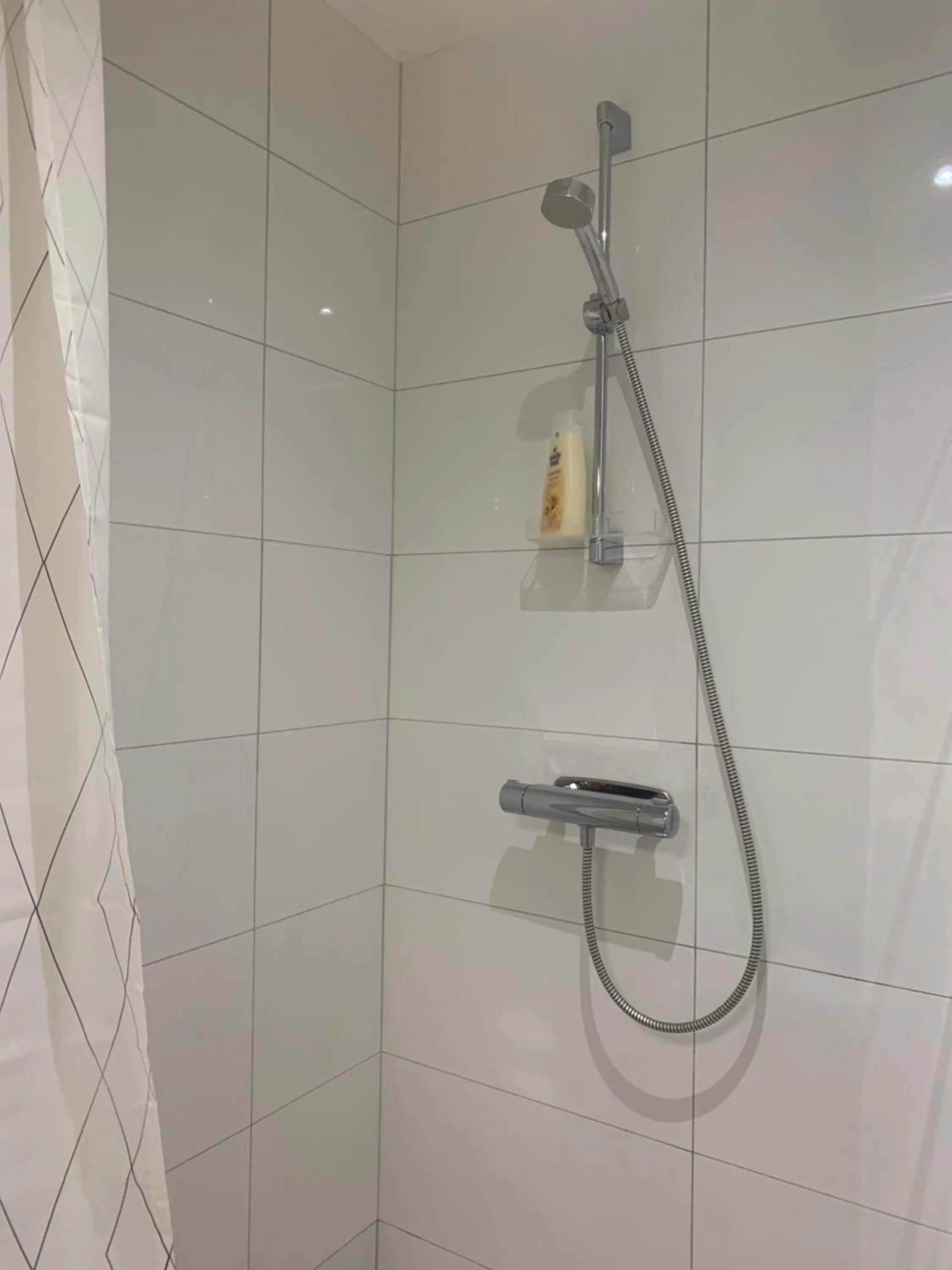 Shower in Edsviken Hotell AB