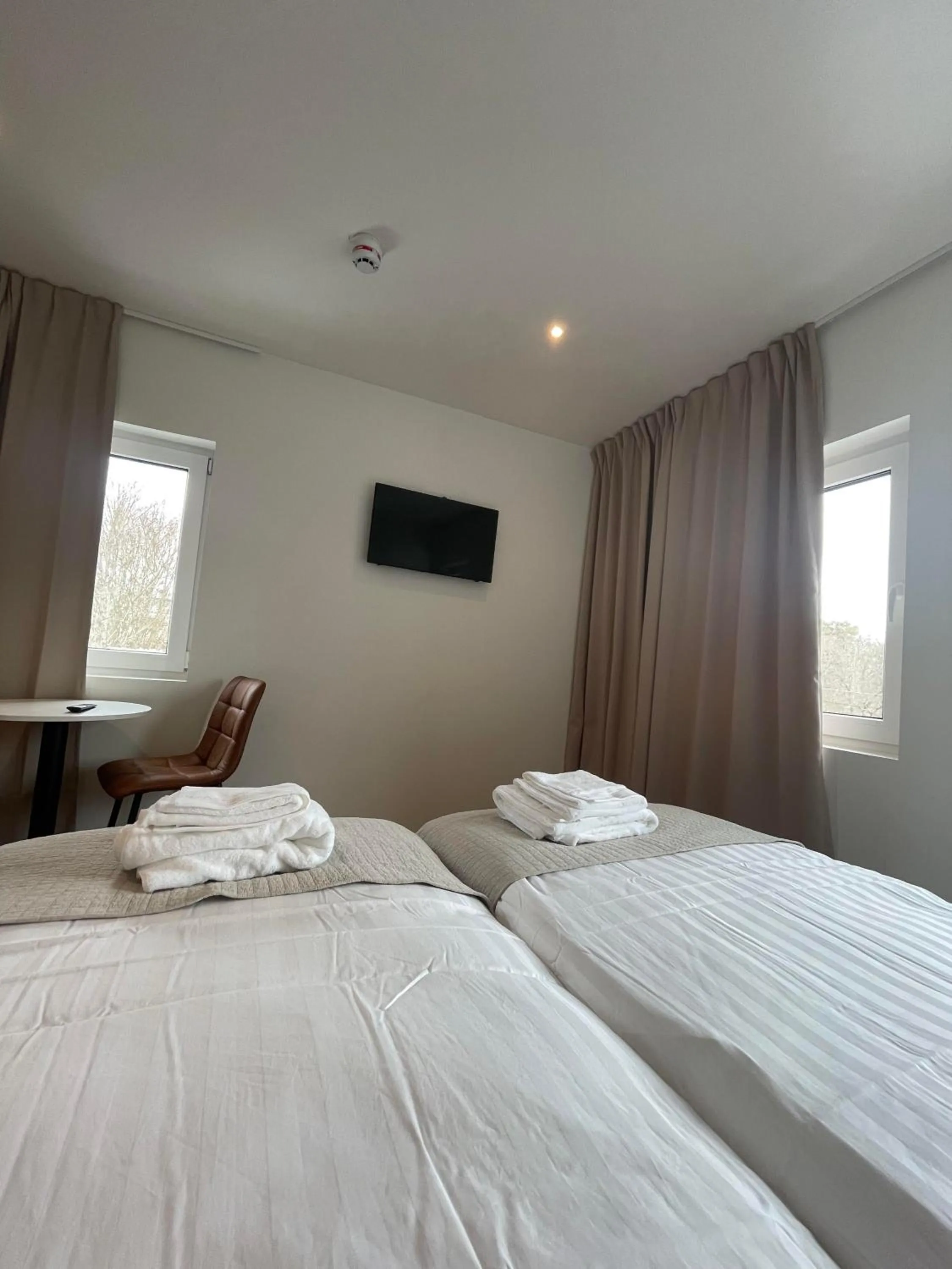 Bed in Edsviken Hotell AB