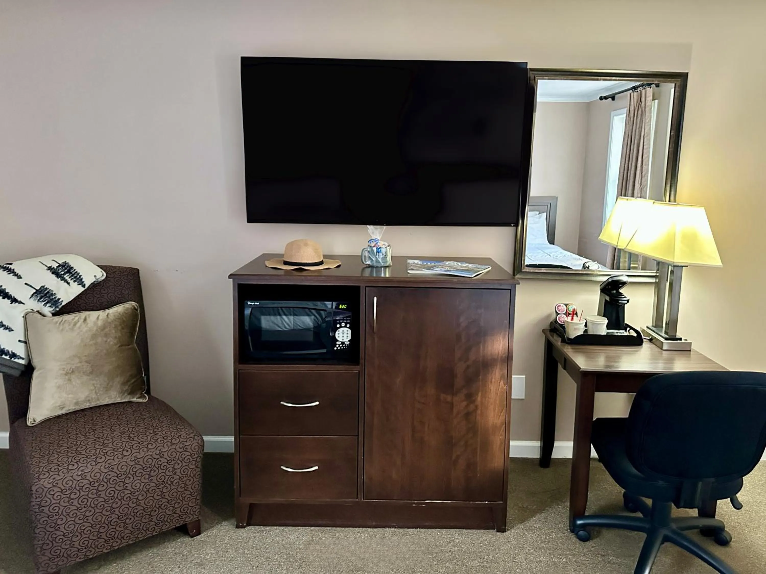 TV and multimedia in Blowing Rock Inn